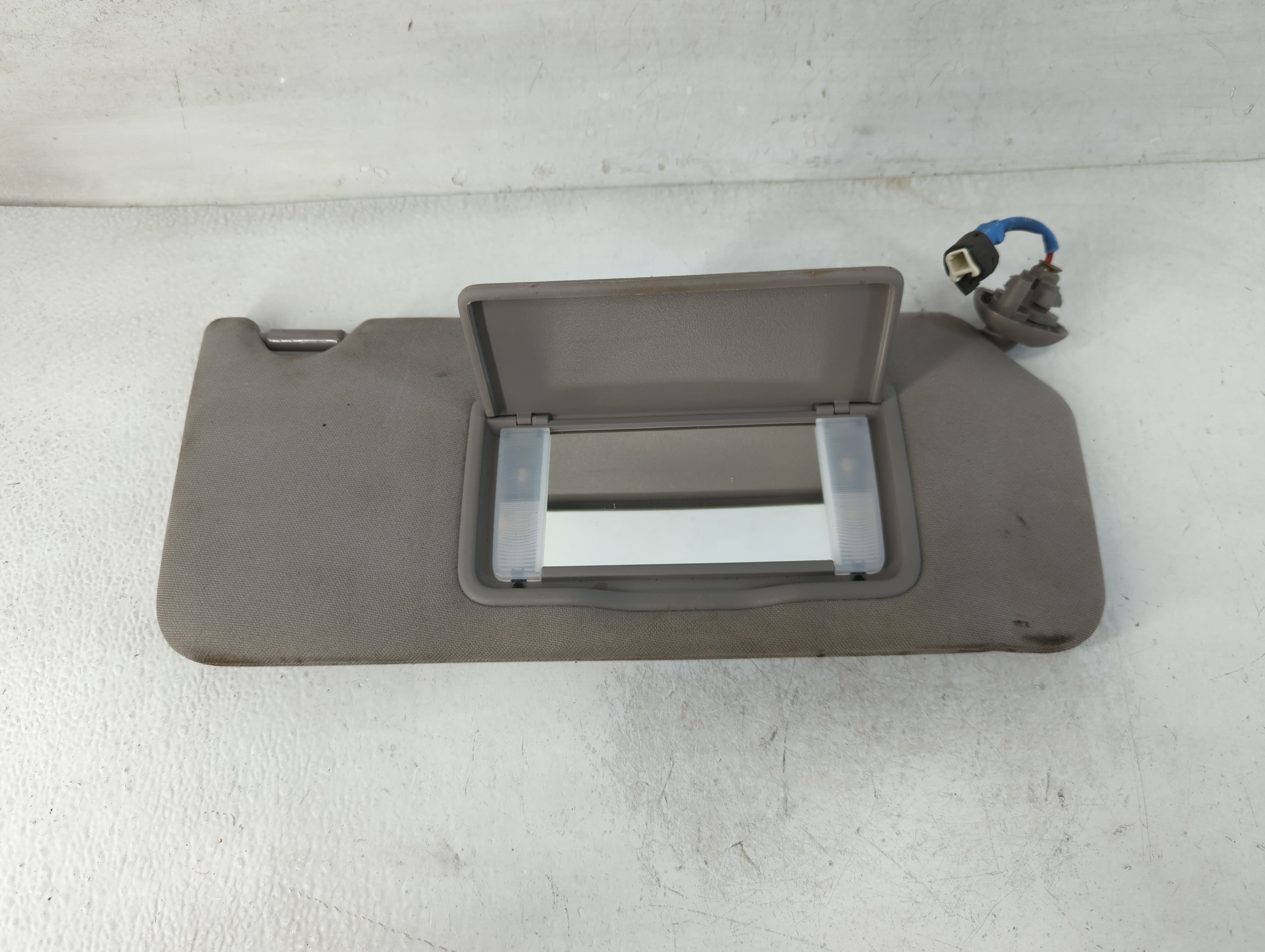 Picture of 2012-2012 Honda Accord Passenger Sun Visor Mirror Right Sunvisor Grey 847883