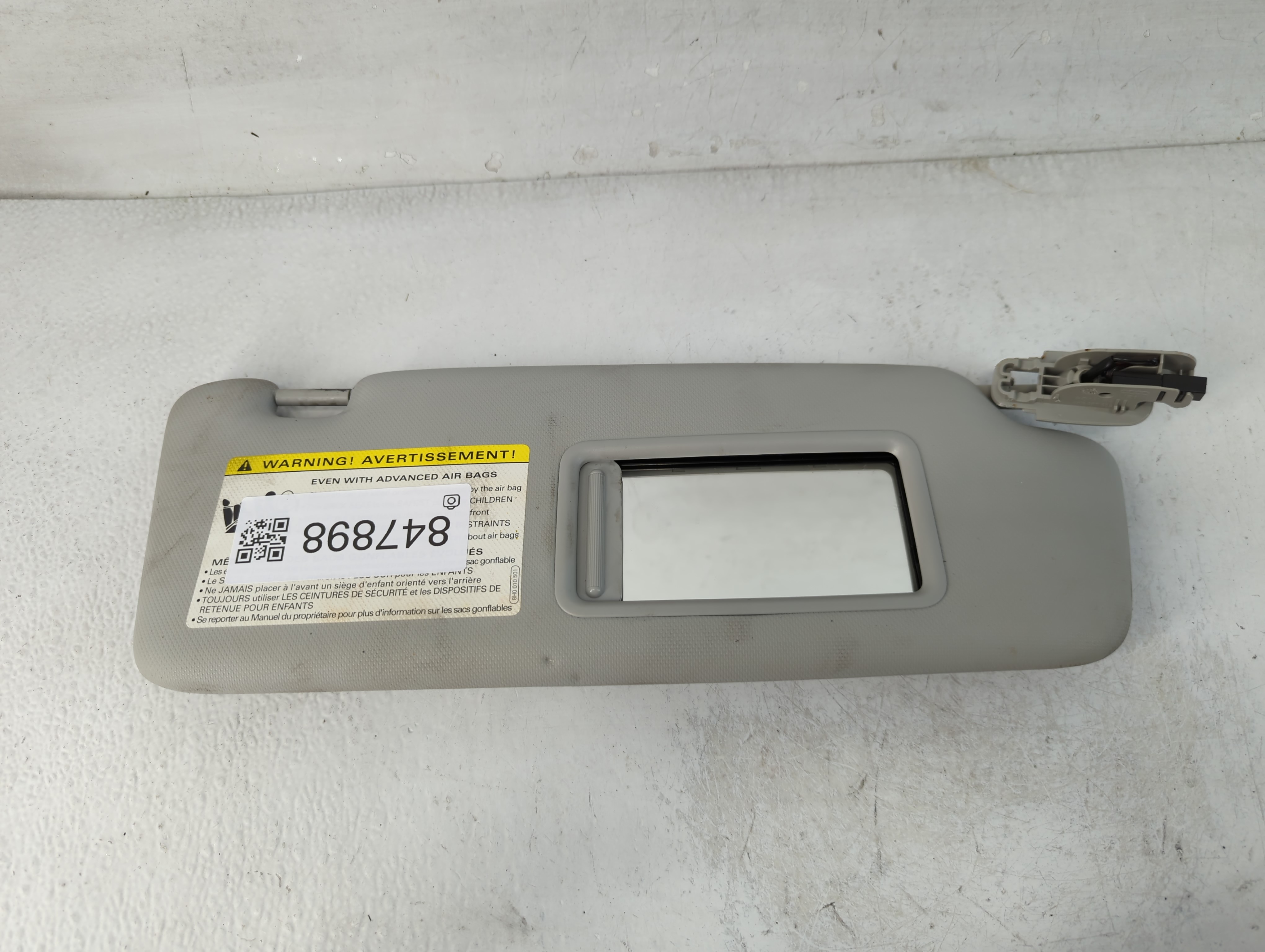 2013-2016 Audi A4 Passenger Sun Visor Mirror Right Sunvisor Grey 847898 - Oemusedautoparts1.com