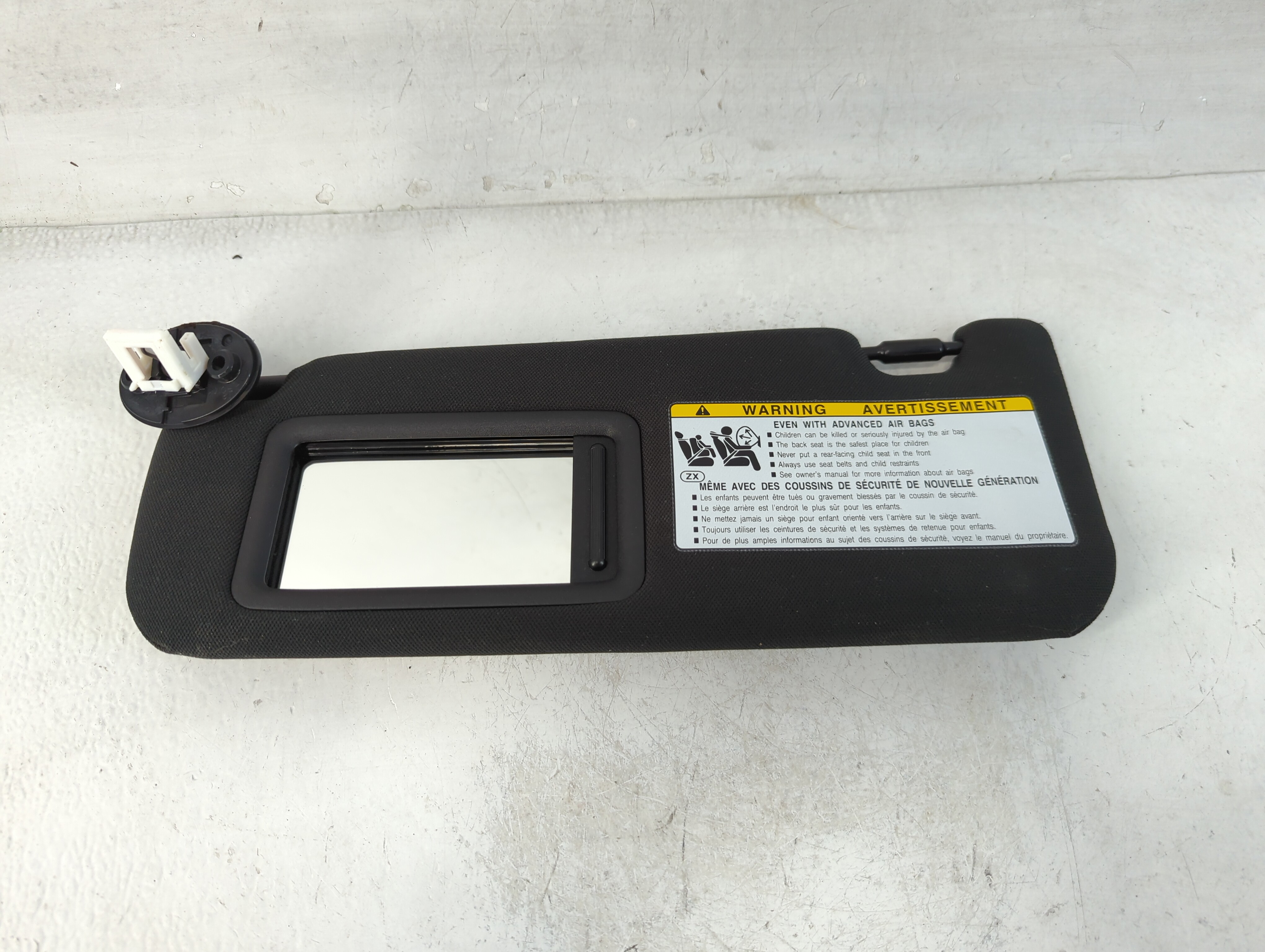 2012-2017 Toyota Camry Driver Sun Visor Mirror Left Sunvisor Black 847910 - Oemusedautoparts1.com