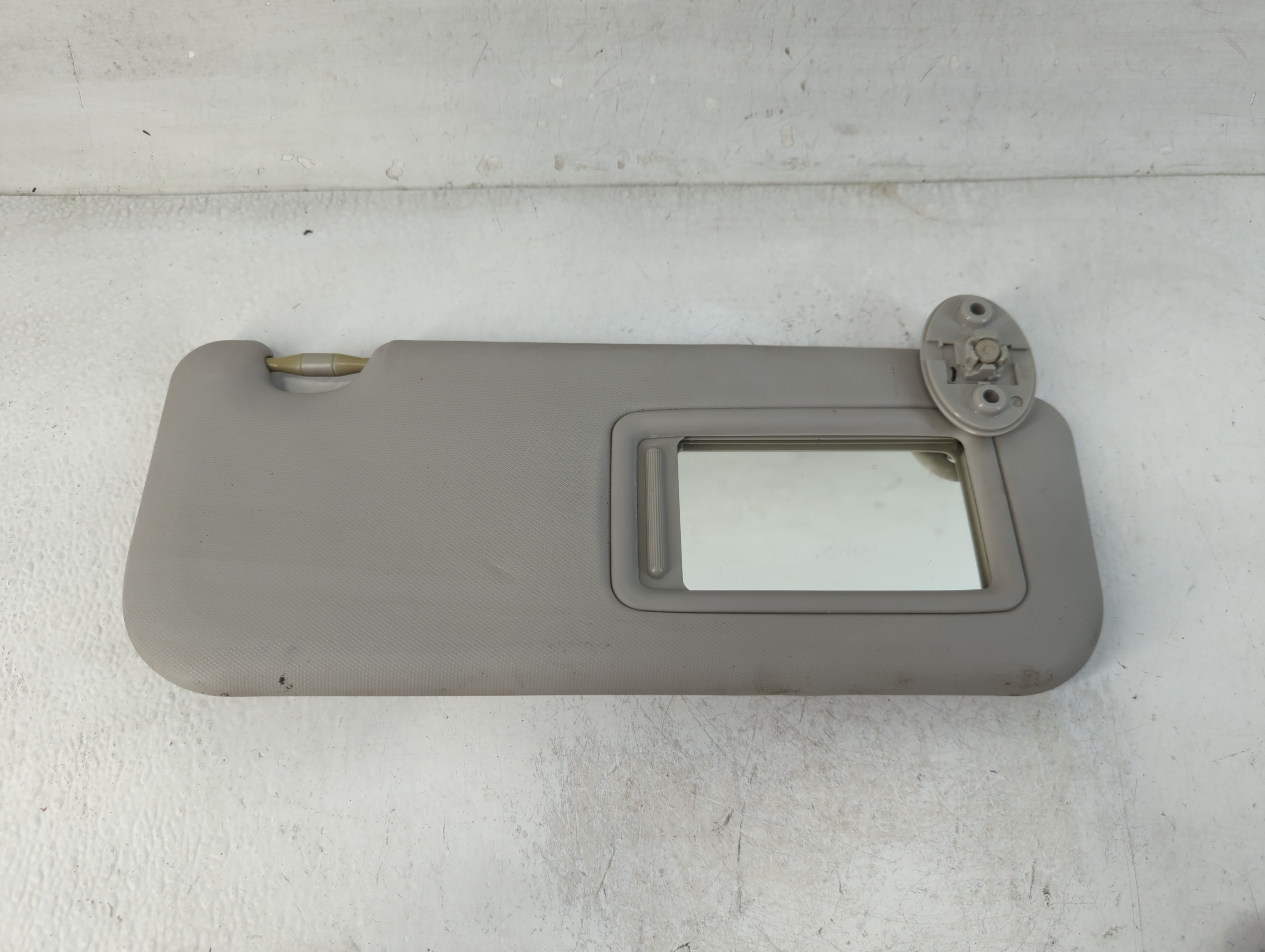 2014-2016 Toyota Corolla Passenger Sun Visor Mirror Right Sunvisor Grey 847912 - Oemusedautoparts1.com