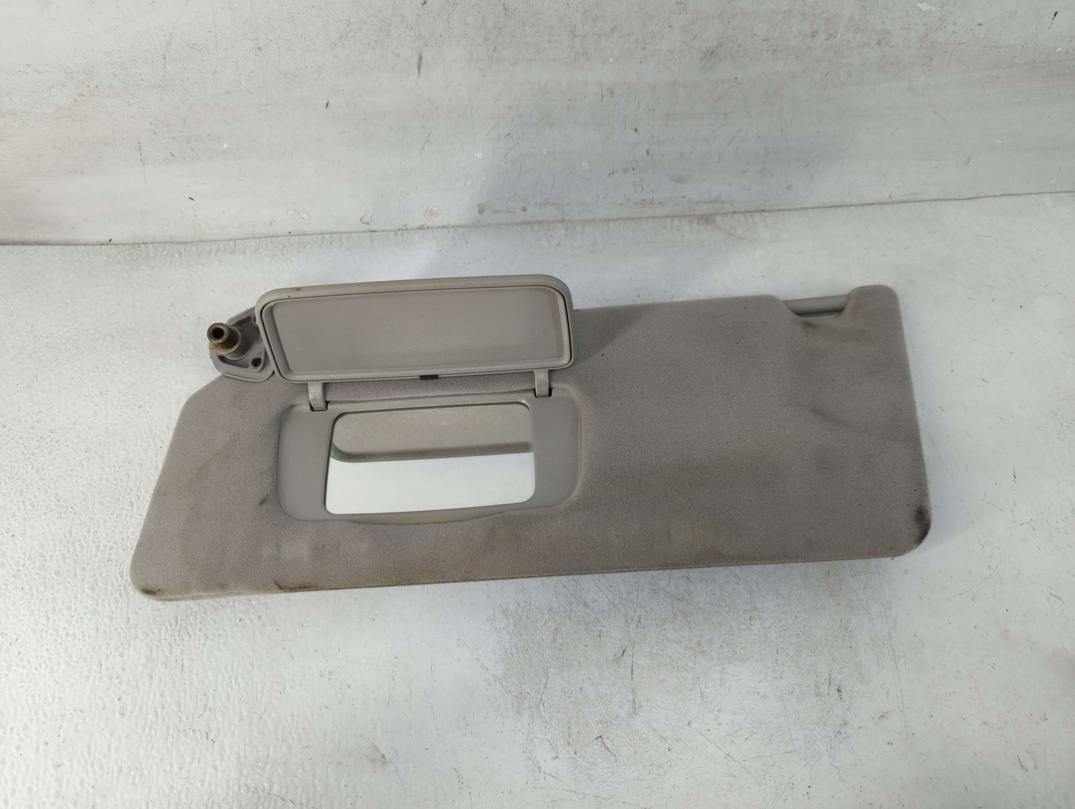 2002-2006 Toyota Camry Driver Sun Visor Mirror Left Sunvisor Grey 847933 - Oemusedautoparts1.com