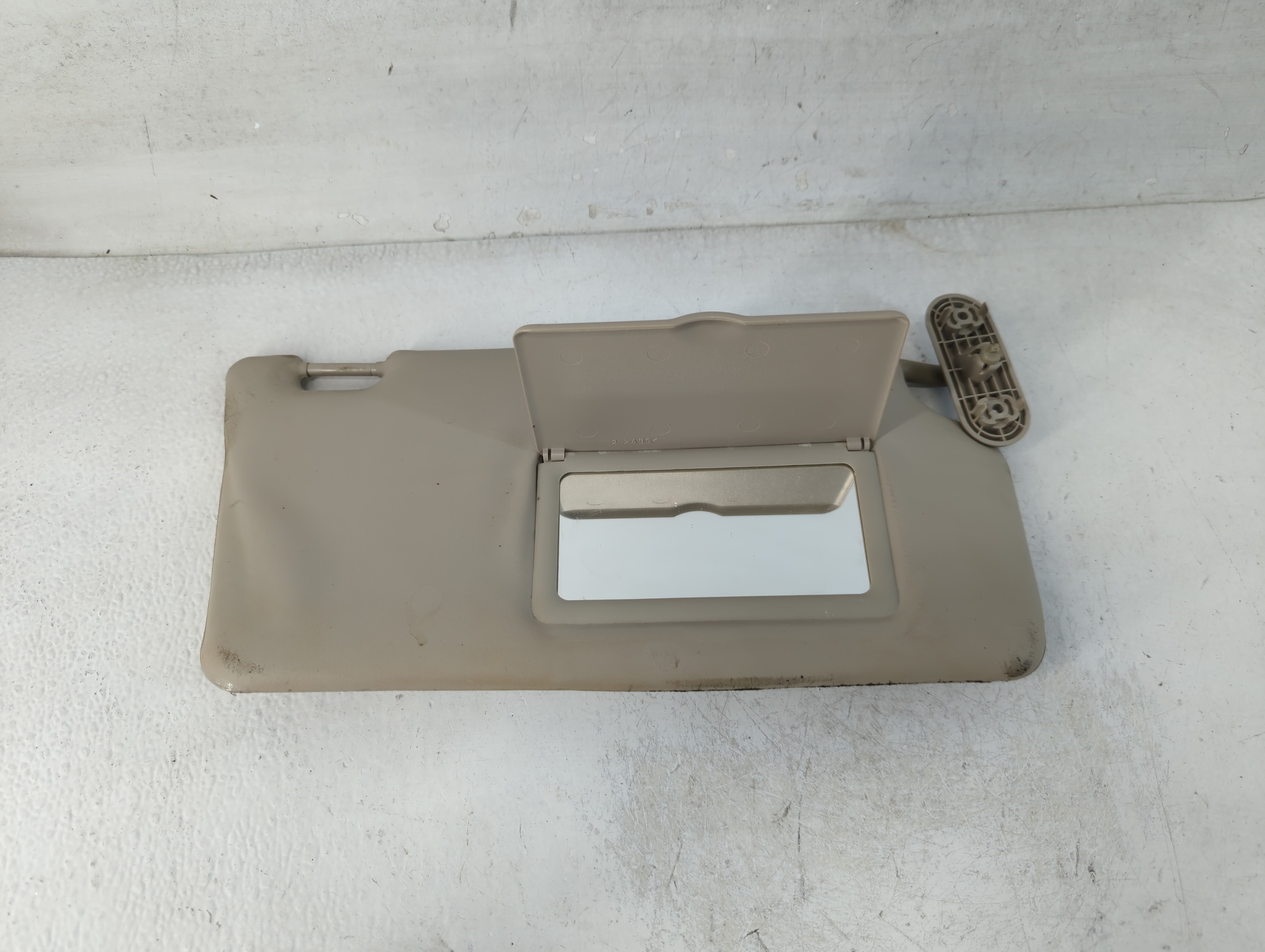 2008-2011 Ford Focus Passenger Sun Visor Mirror Right Sunvisor Grey 847937 - Oemusedautoparts1.com