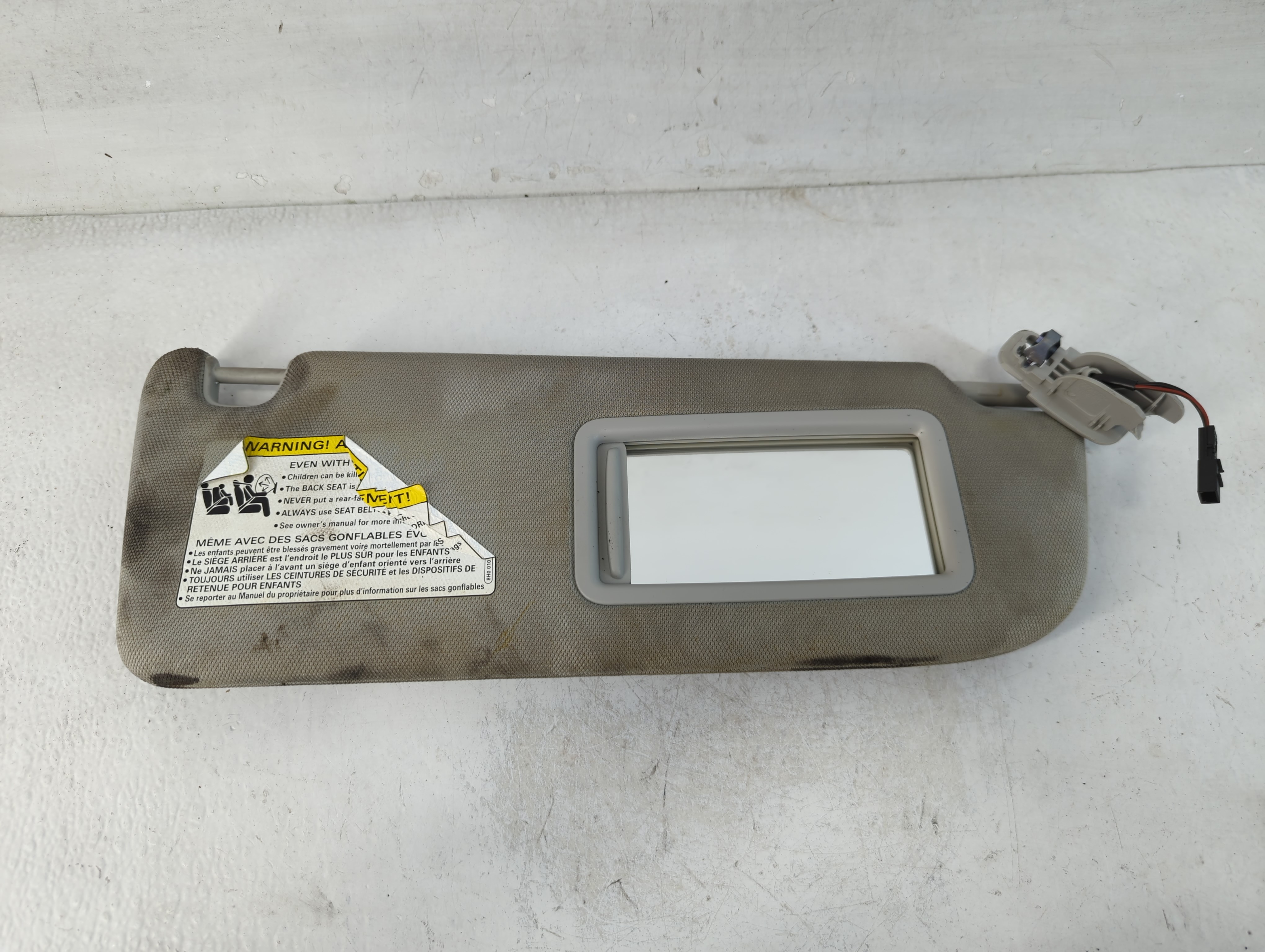 2012-2015 Audi A6 Passenger Sun Visor Mirror Right Sunvisor Grey 847965 - Oemusedautoparts1.com