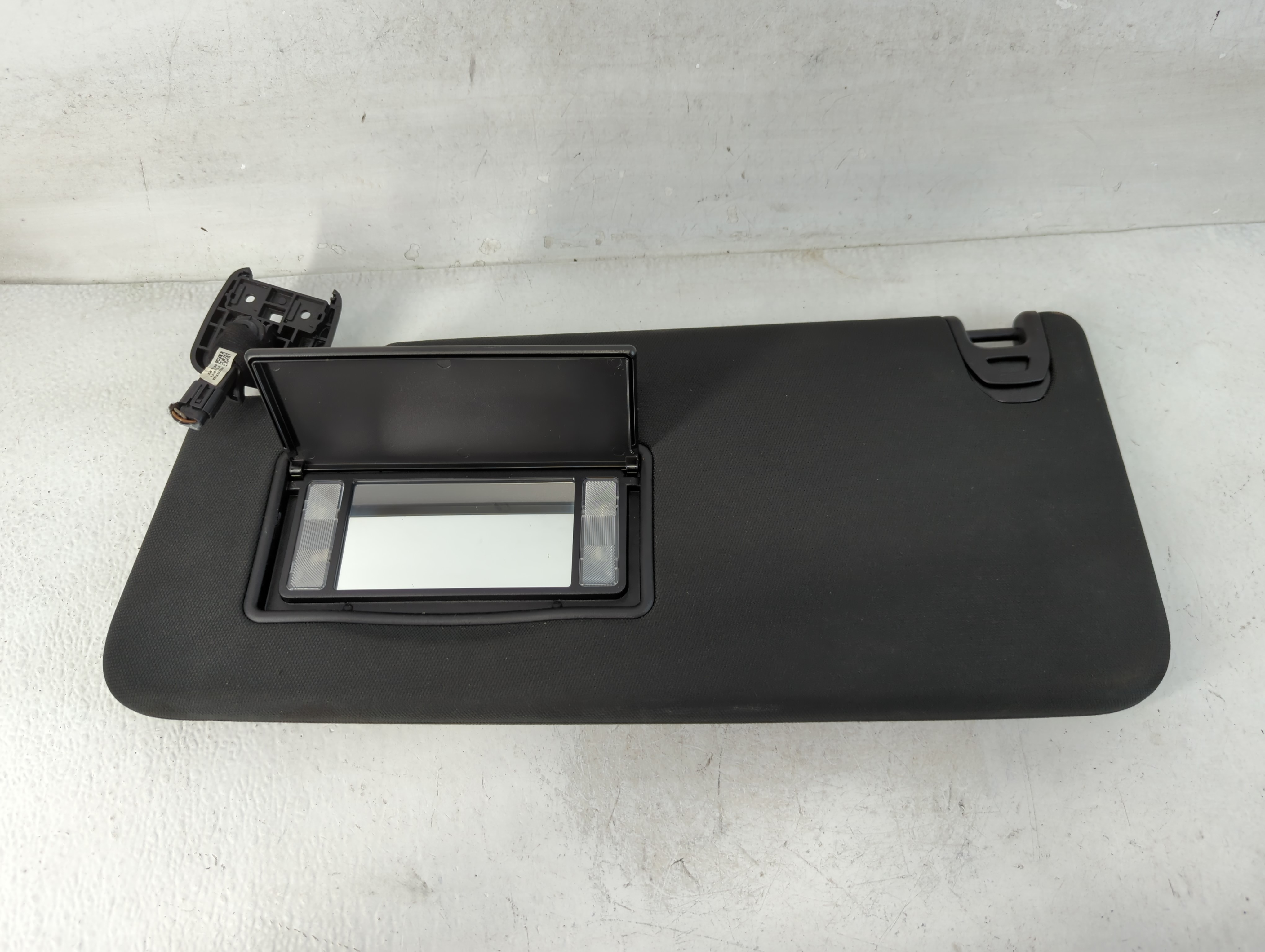Picture of Dodge Ram 1500 Driver Sun Visor Mirror Left Sunvisor Black 847969