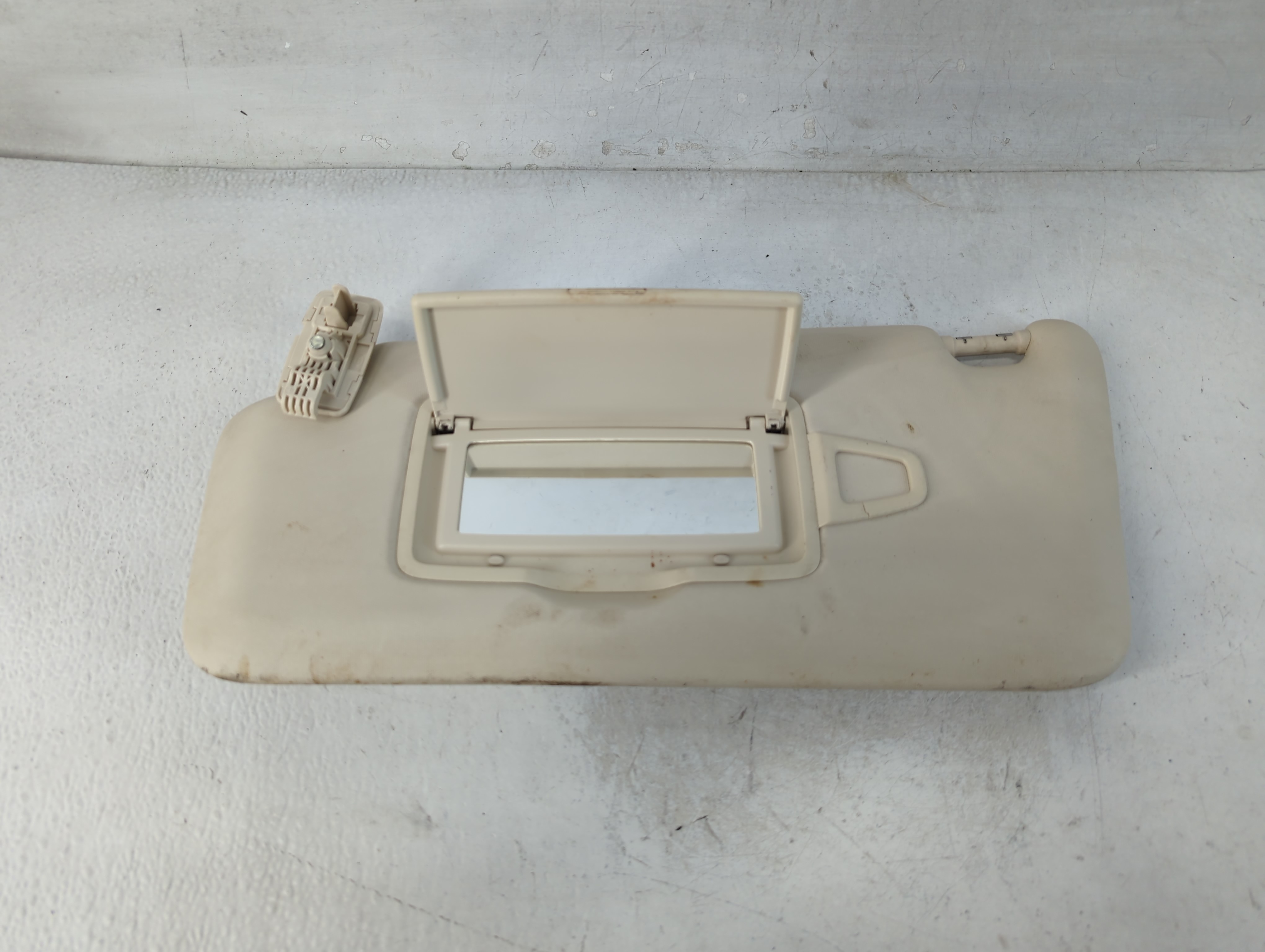 2016-2021 Mercedes-benz Metris Driver Sun Visor Mirror Left Sunvisor Tan 847971 - Oemusedautoparts1.com