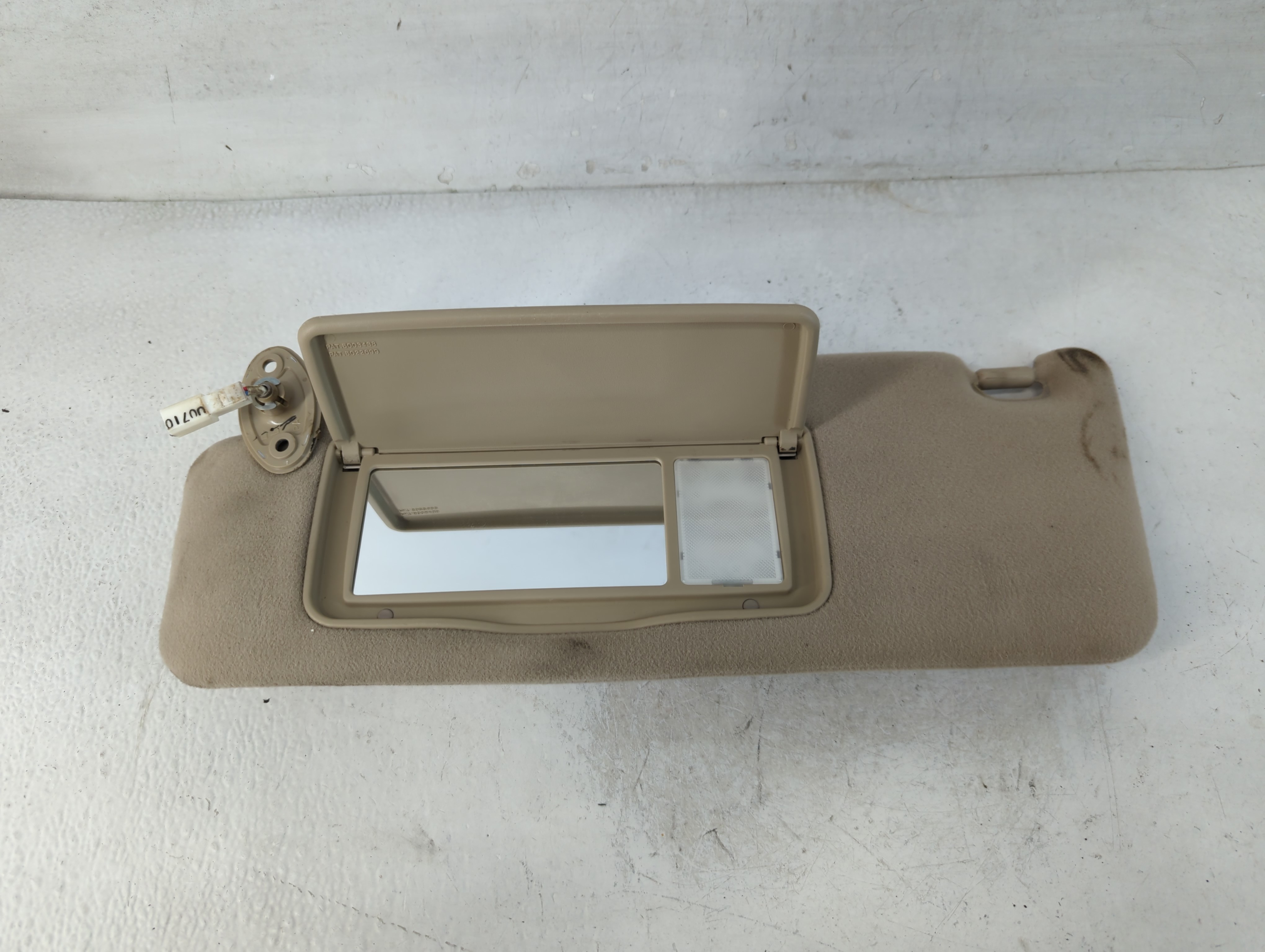 Picture of 2001-2005 Lexus Gs430 Driver Sun Visor Mirror Left Sunvisor Grey 847999