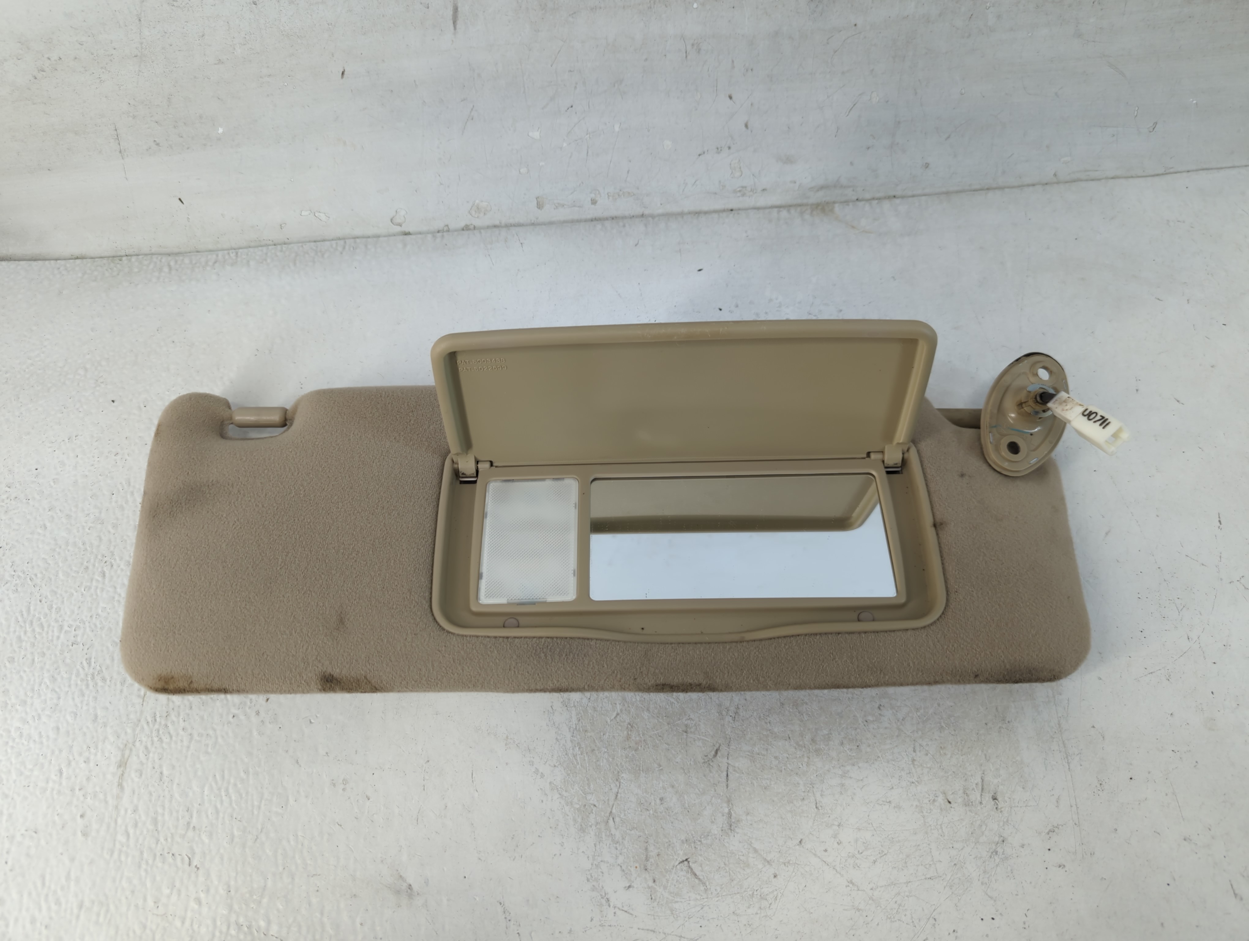 Picture of 2001-2005 Lexus Gs430 Passenger Sun Visor Mirror Right Sunvisor Tan 848000