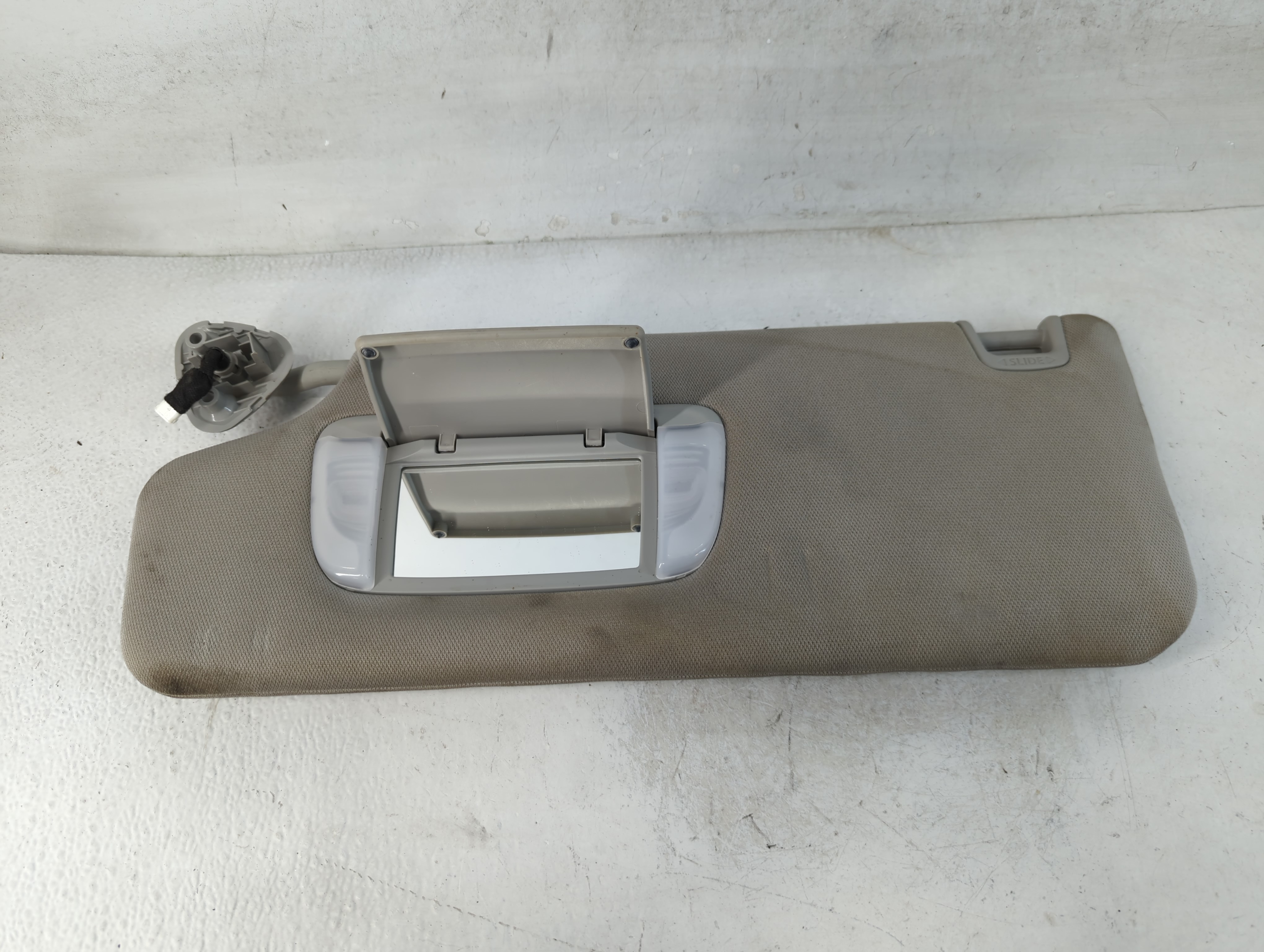 2015-2020 Toyota Sienna Driver Sun Visor Mirror Left Sunvisor Grey 848017 - Oemusedautoparts1.com