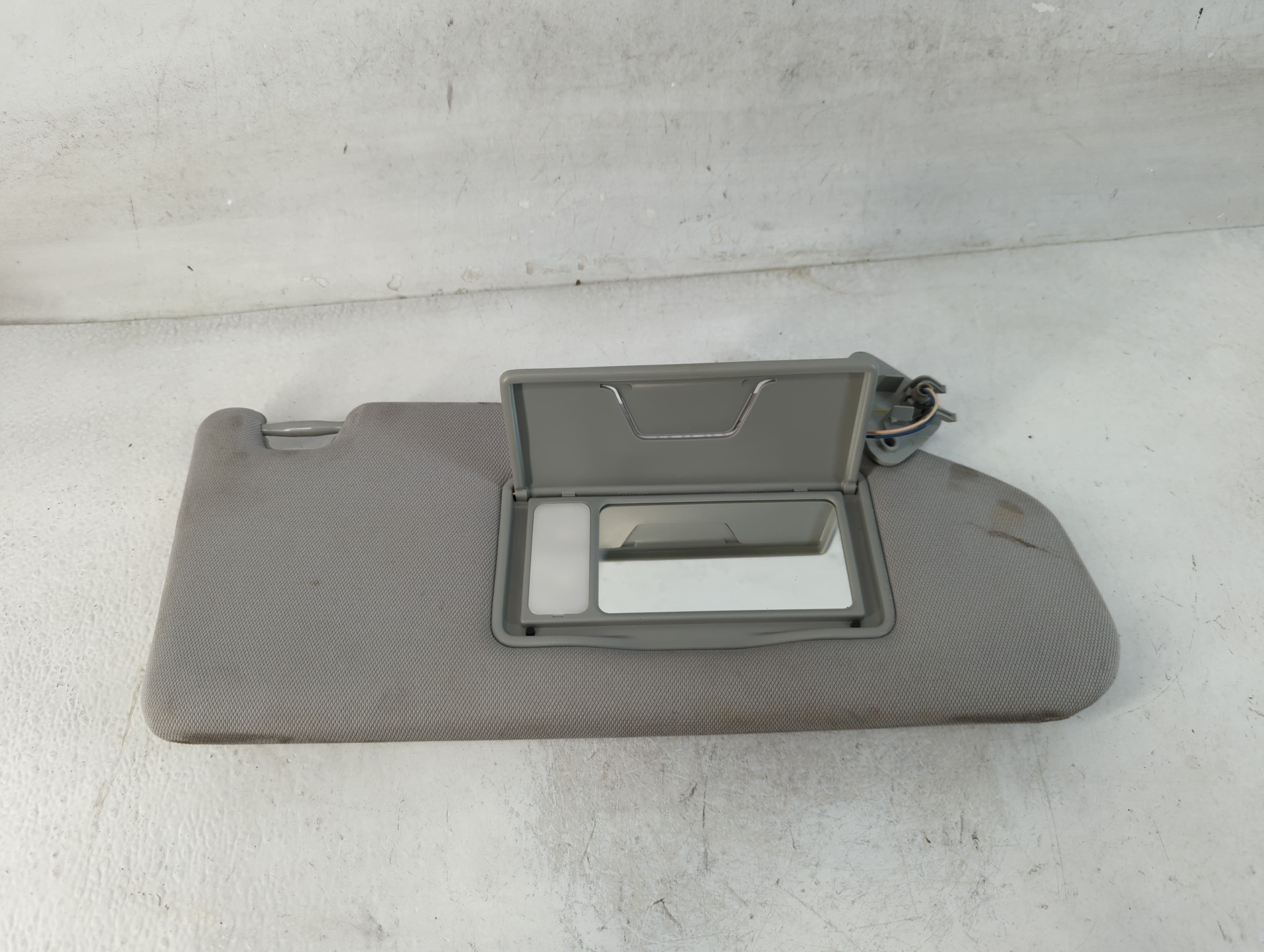 2016 Mitsubishi Outlander Sport Passenger Sun Visor Mirror Right Sunvisor 848040 - Oemusedautoparts1.com