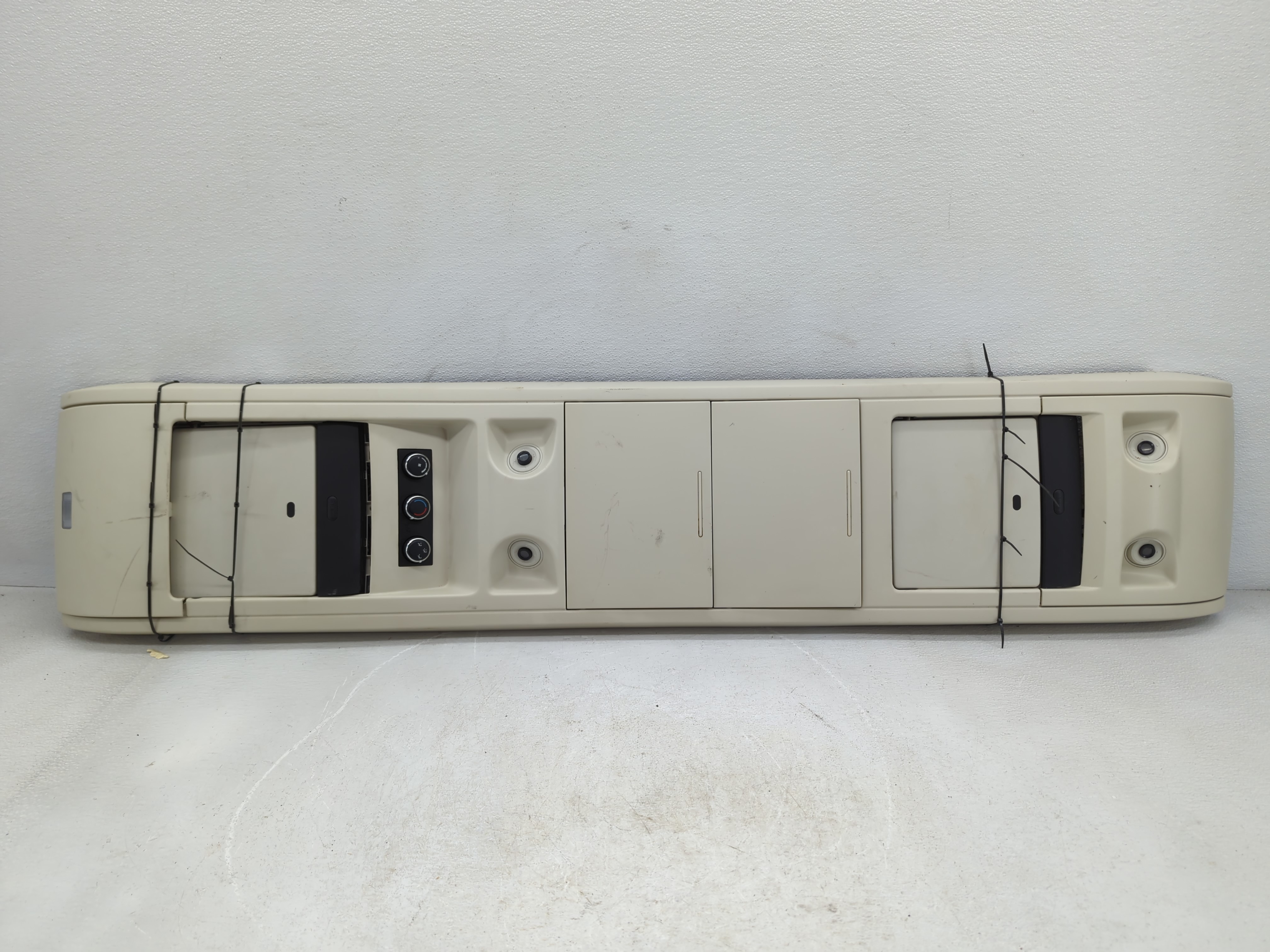 Picture of 2014 Chrysler Town & Country Overhead Roof Console 848070