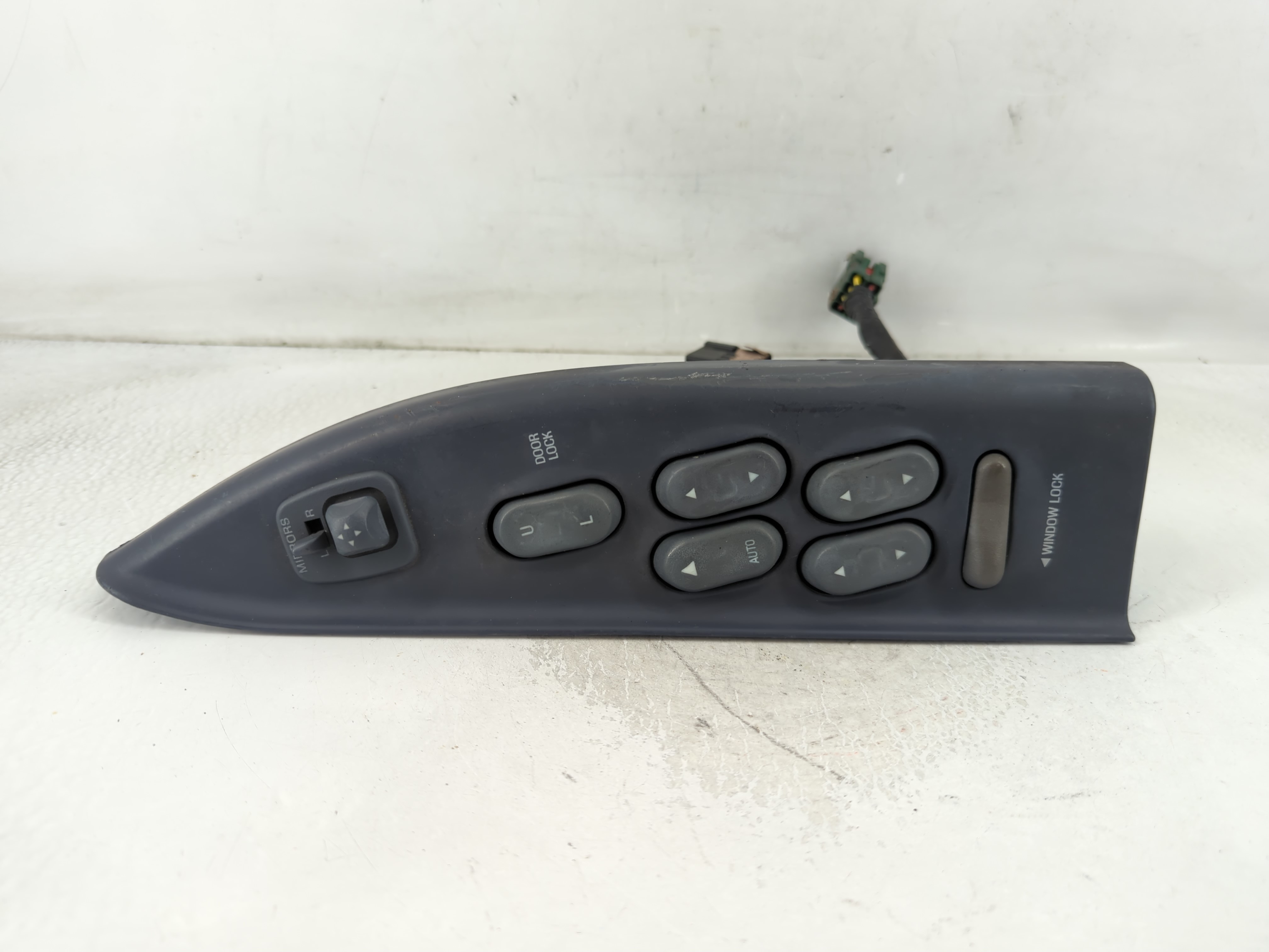 1998 Mercury Grand Marquis Driver Left Door Master Power Window Switch 848076 - Oemusedautoparts1.com