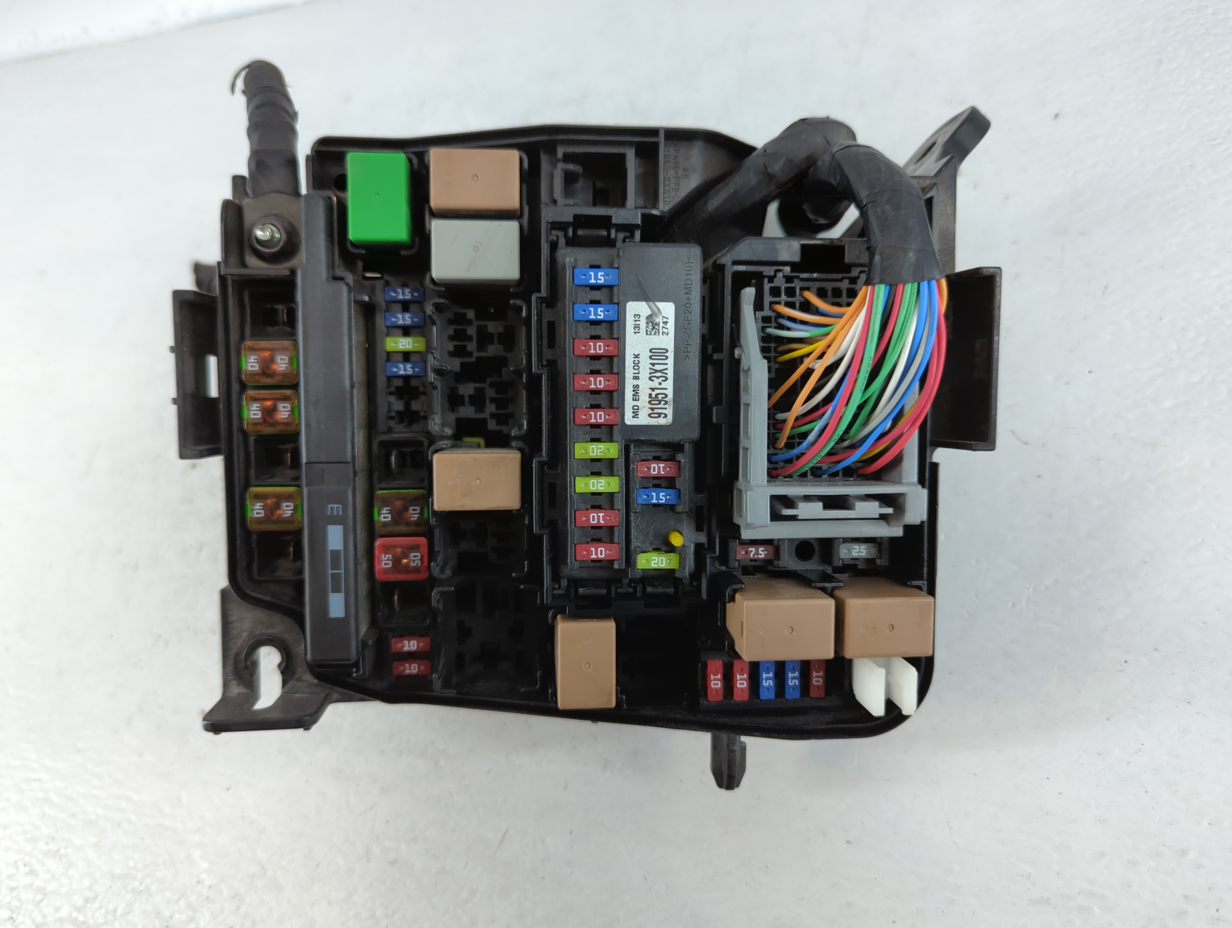 Picture of 2014-2016 Kia Forte Fusebox Fuse Box Relay Module 91204 A7992|91950-3x510 848160