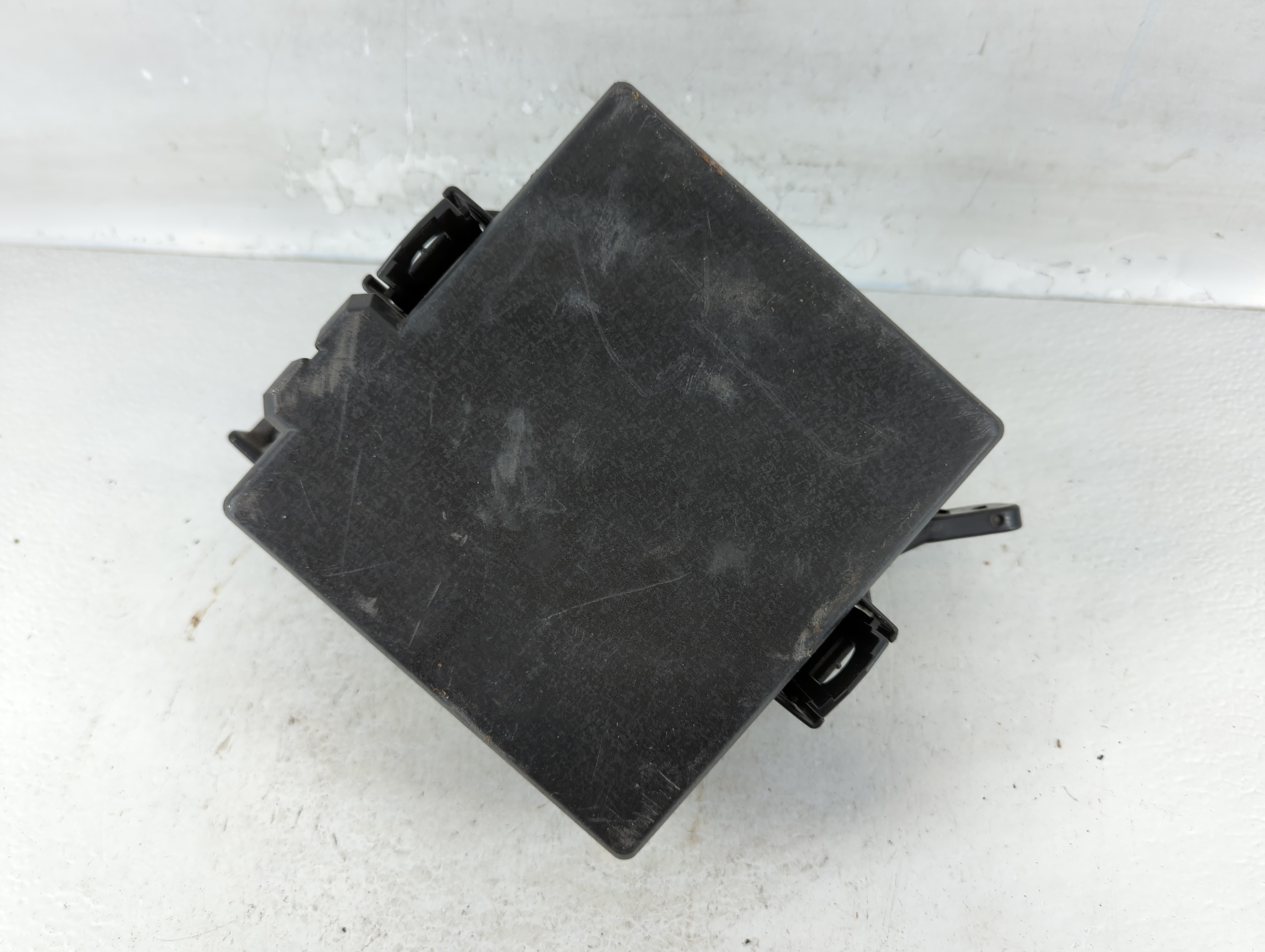 2019-2021 Hyundai Tucson Fusebox Fuse Box Relay Module 91250-d3030-b2 848173 - Oemusedautoparts1.com
