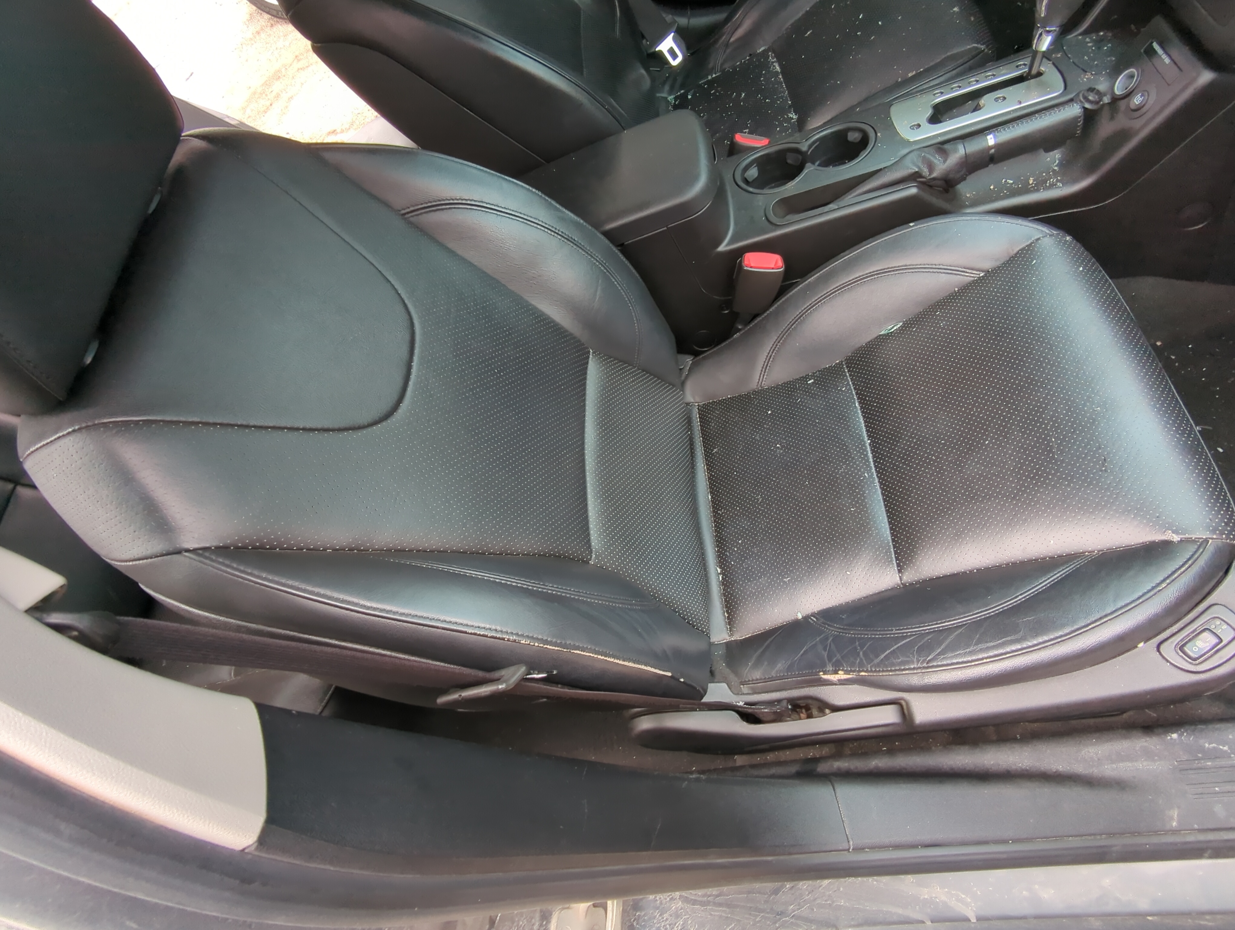 Picture of 2008-2009 Pontiac G6 Passenger Front Seat Oem 848345