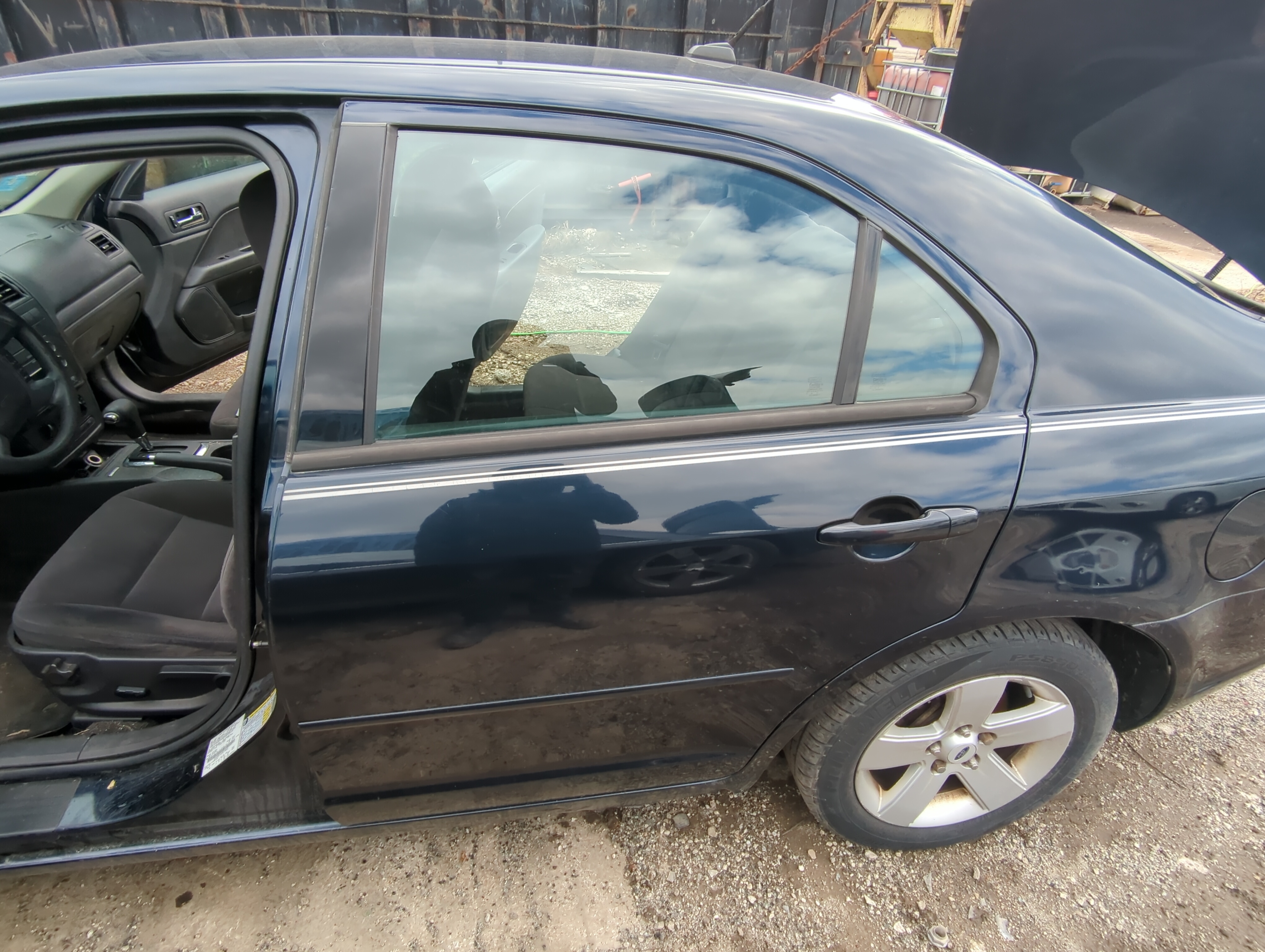 Picture of 2006-2012 Ford Fusion Driver Rear Door Oem 848419