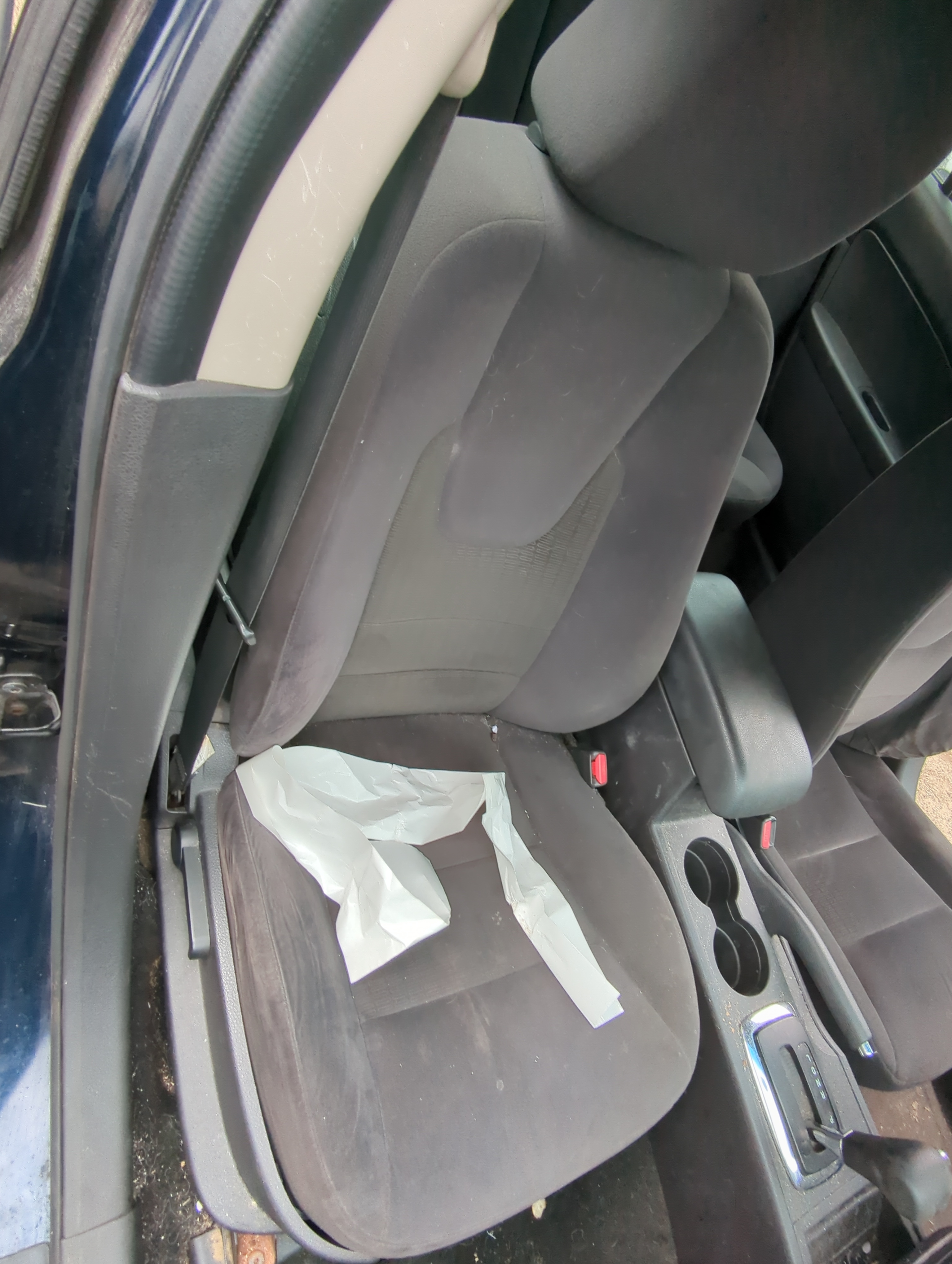 Picture of 2008-2009 Ford Fusion Passenger Front Seat Oem 848518