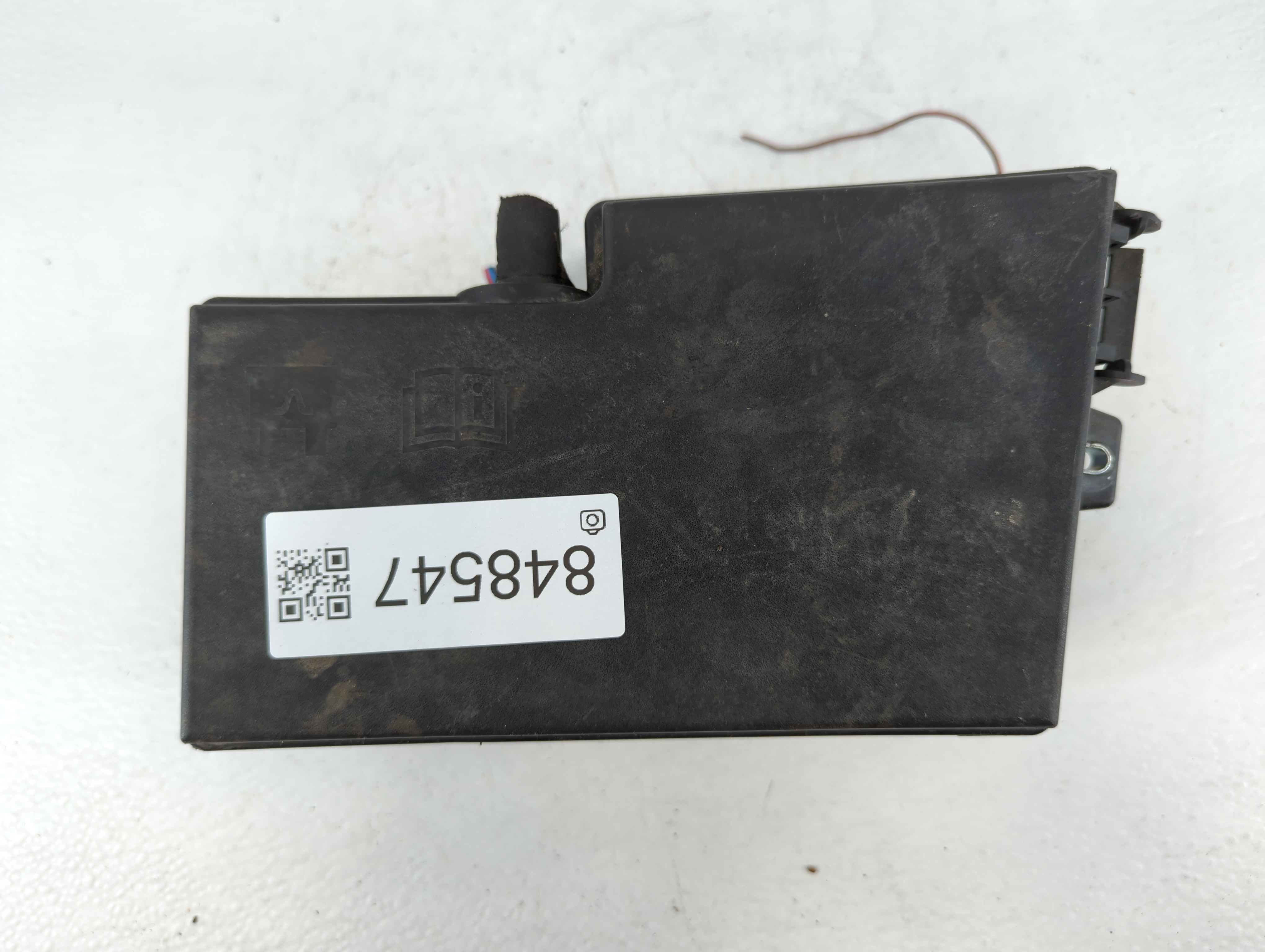2013-2016 Ford Escape Fusebox Fuse Box Relay Module Av6t-14a067-ac 848547 - Oemusedautoparts1.com
