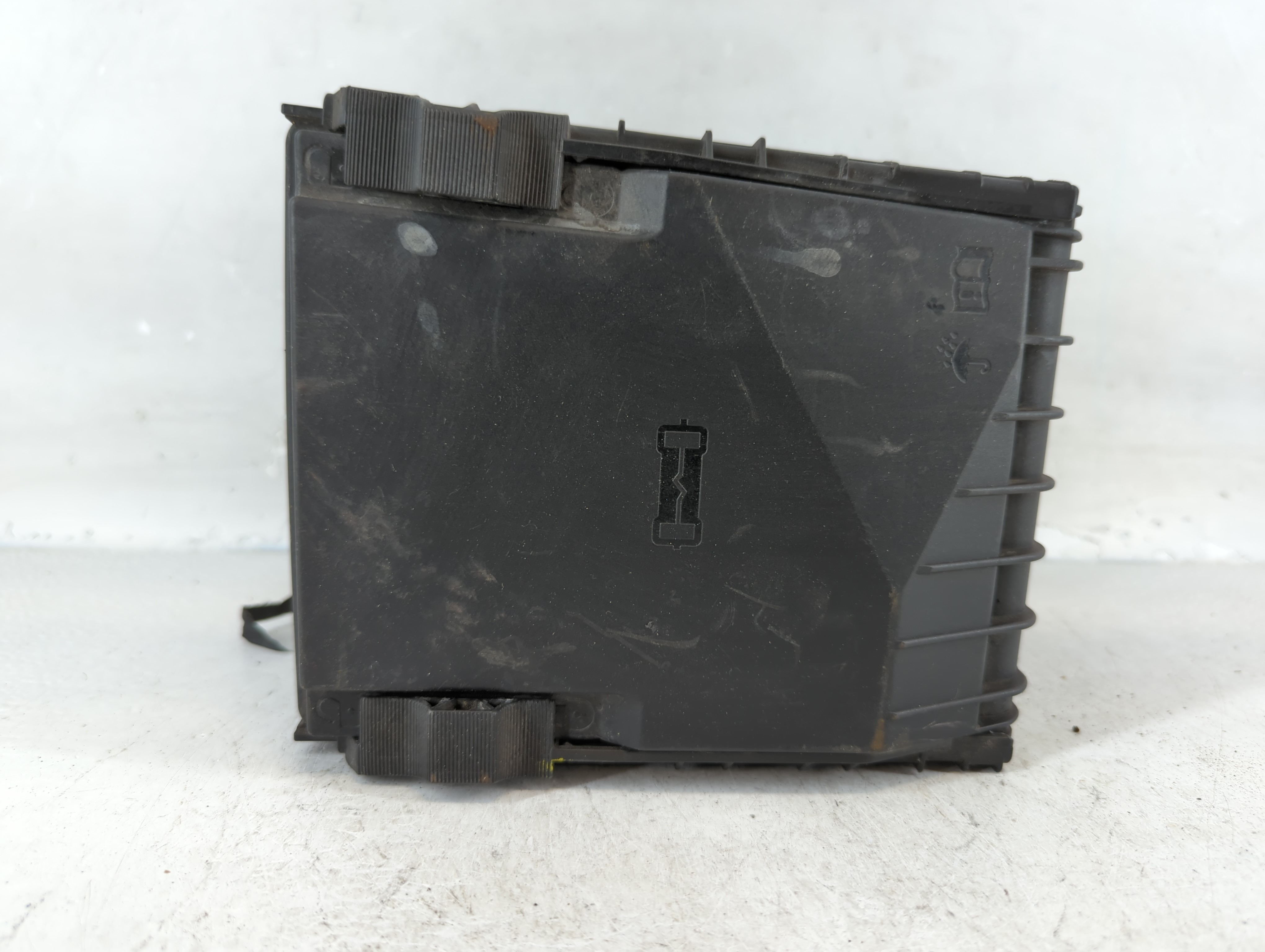 Picture of 2009-2012 Volkswagen Cc Fusebox Fuse Box Relay Module 3c0 987 125 848576