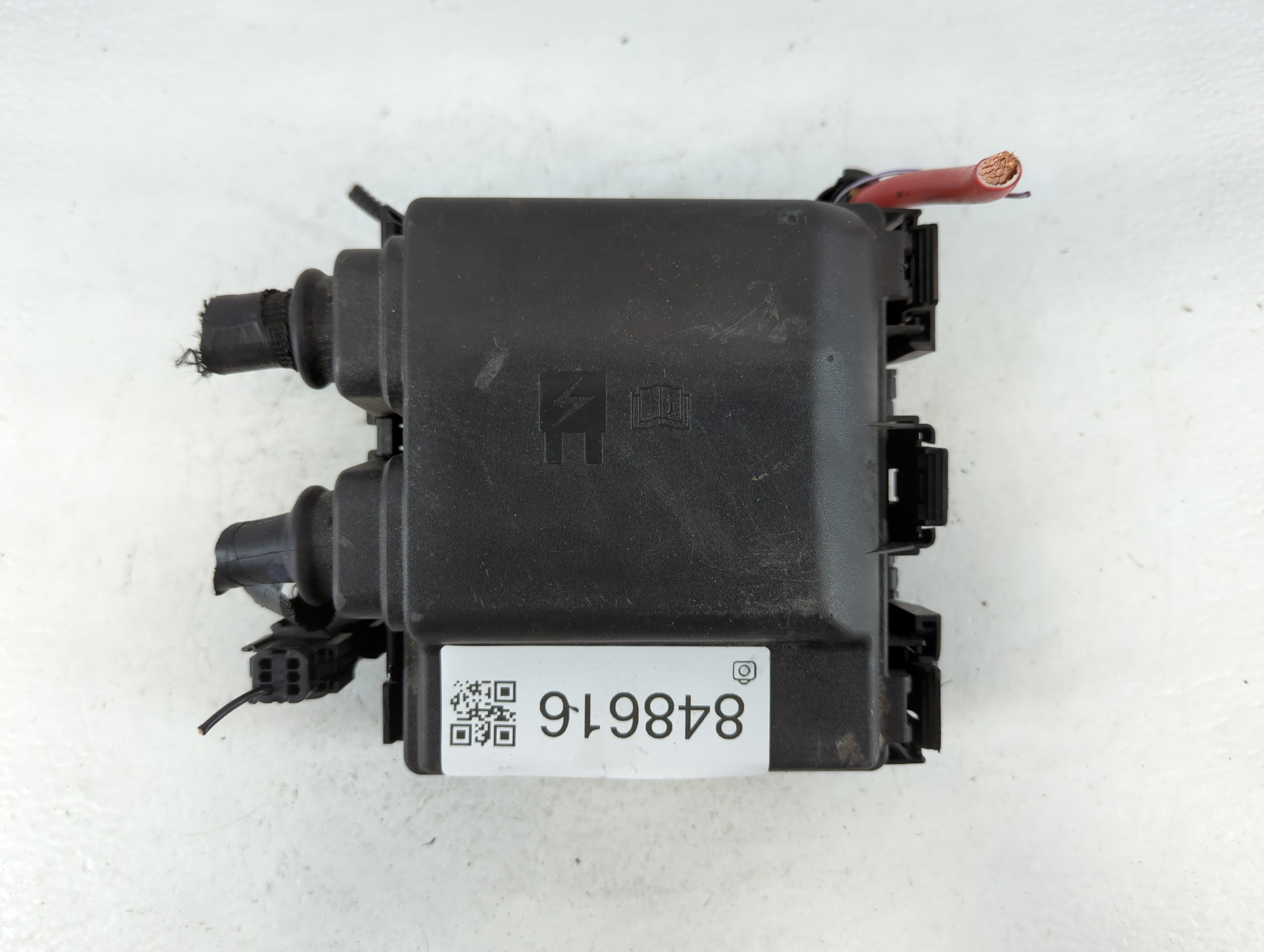 2020-2020 Ford Escape Fusebox Fuse Box Relay Module Jx6t-14a094-ae 848616 - Oemusedautoparts1.com
