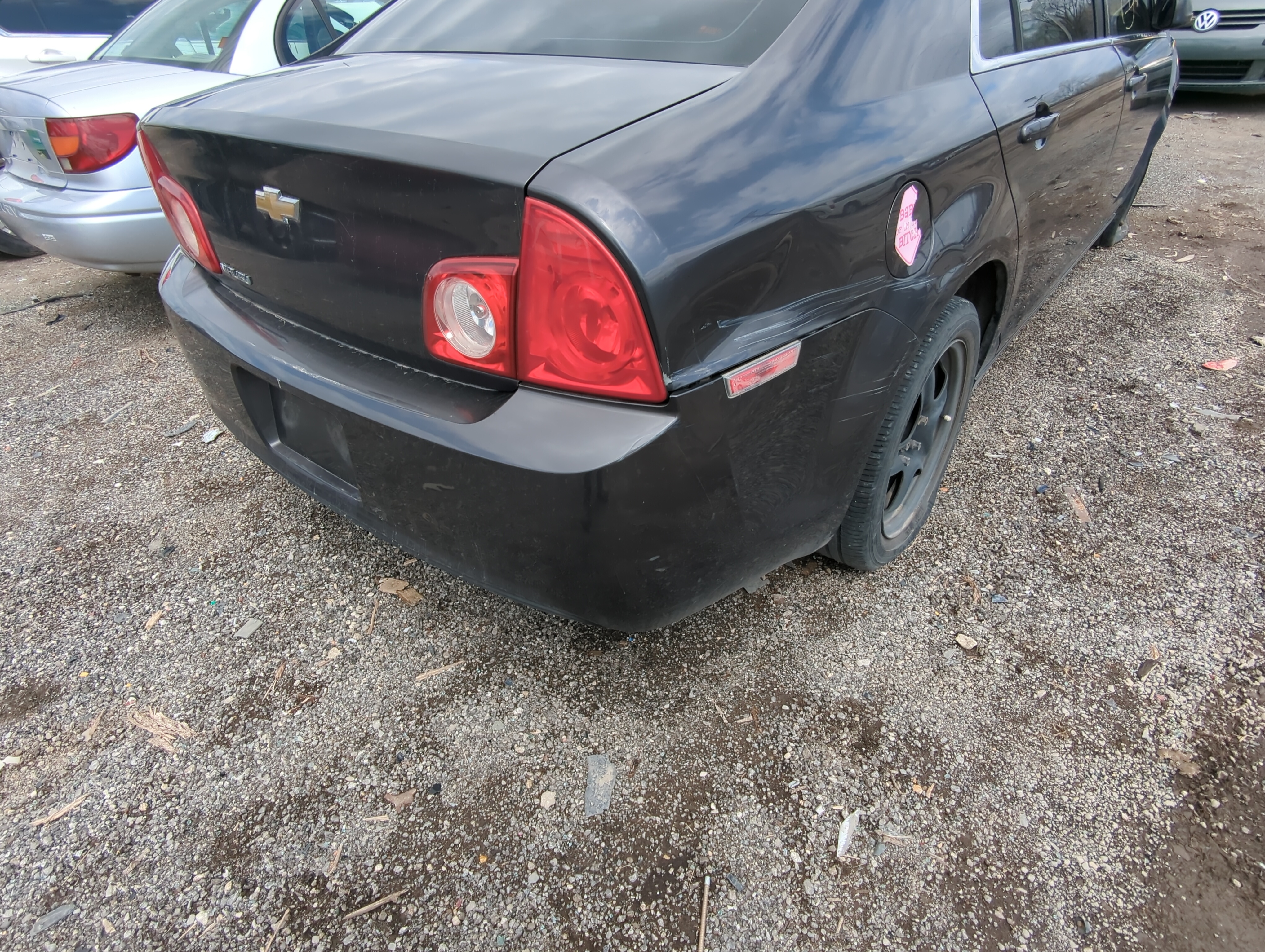 2011-2012 Chevrolet Malibu Rear Bumper Assembly Oem 848690 - Oemusedautoparts1.com