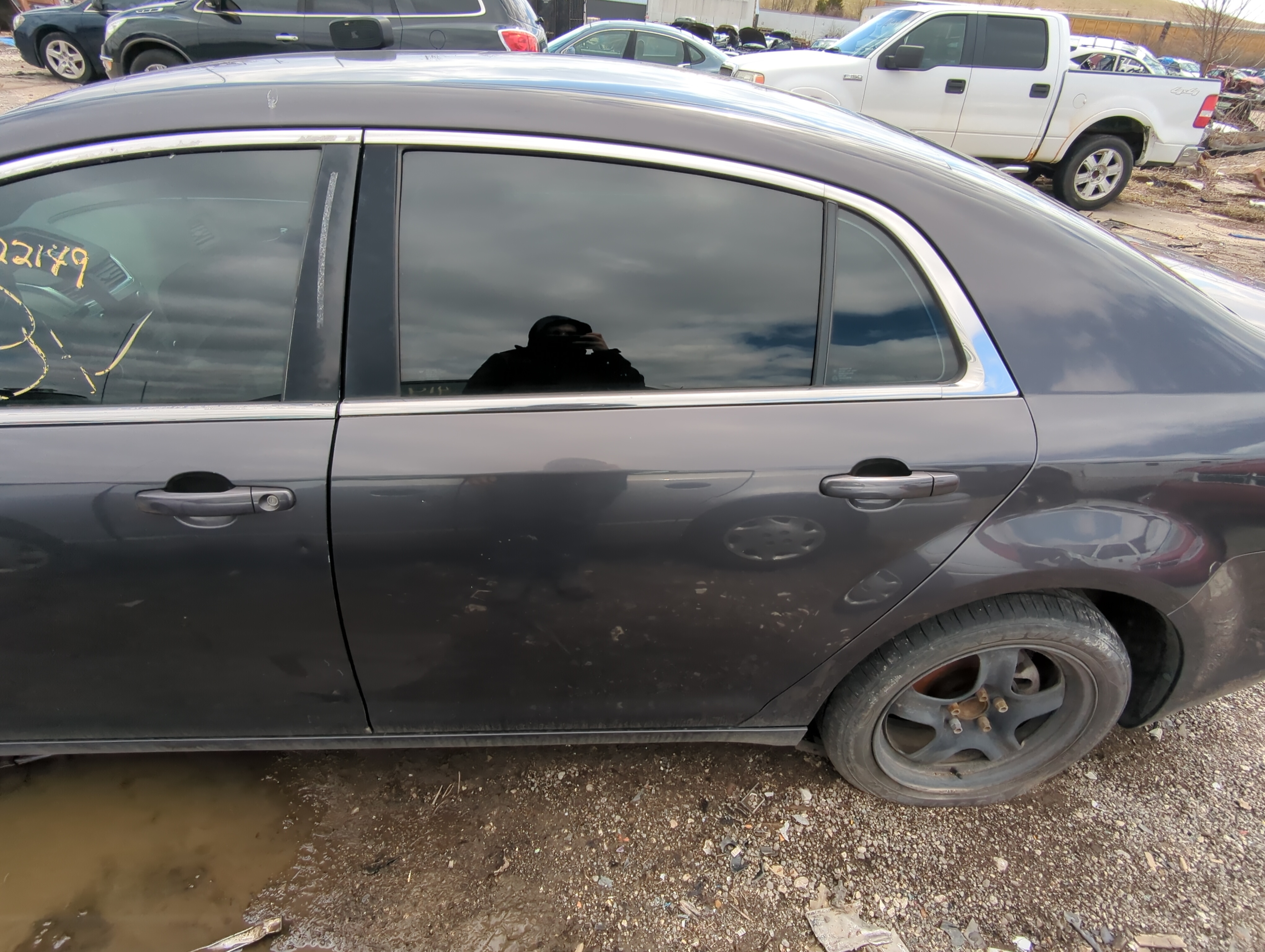2008-2012 Chevrolet Malibu Driver Rear Door Oem 848694 - Oemusedautoparts1.com