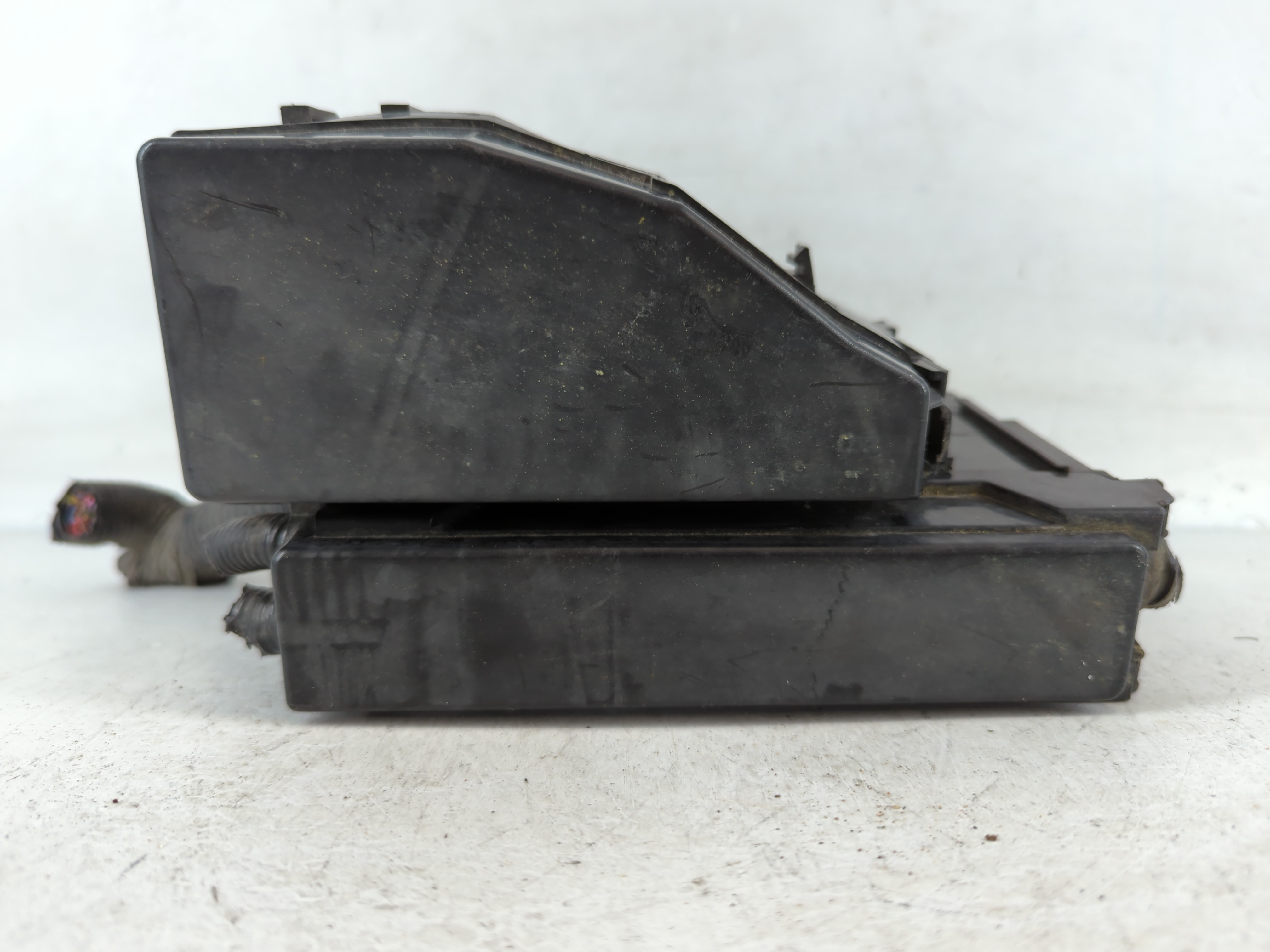 2013-2014 Nissan Altima Fusebox Fuse Box Relay Module 7254-5763-30 848801 - Oemusedautoparts1.com