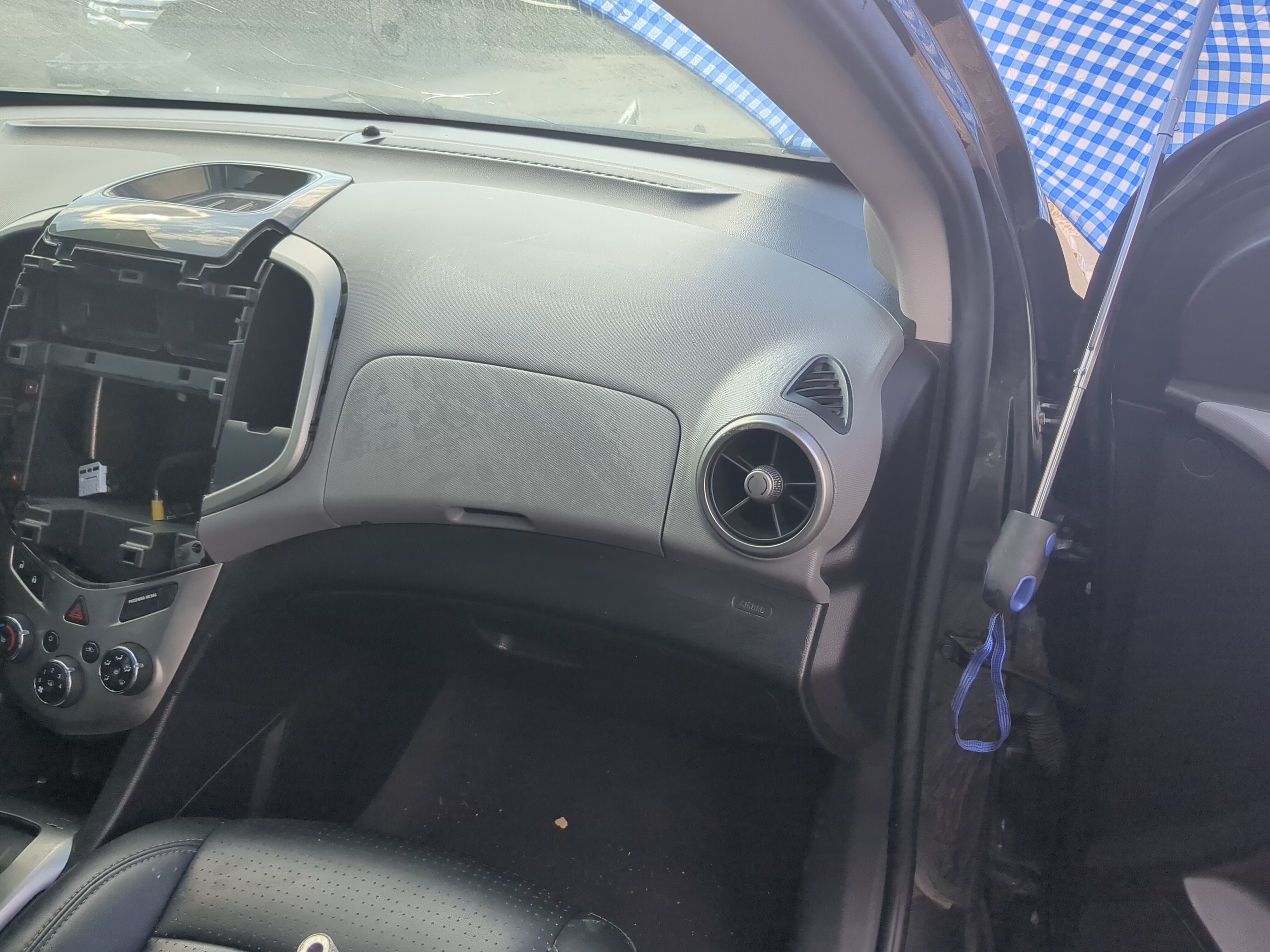 2012-2019 Chevrolet Sonic Air Bag Passenger Right Dashboard Oem 849685 - Oemusedautoparts1.com