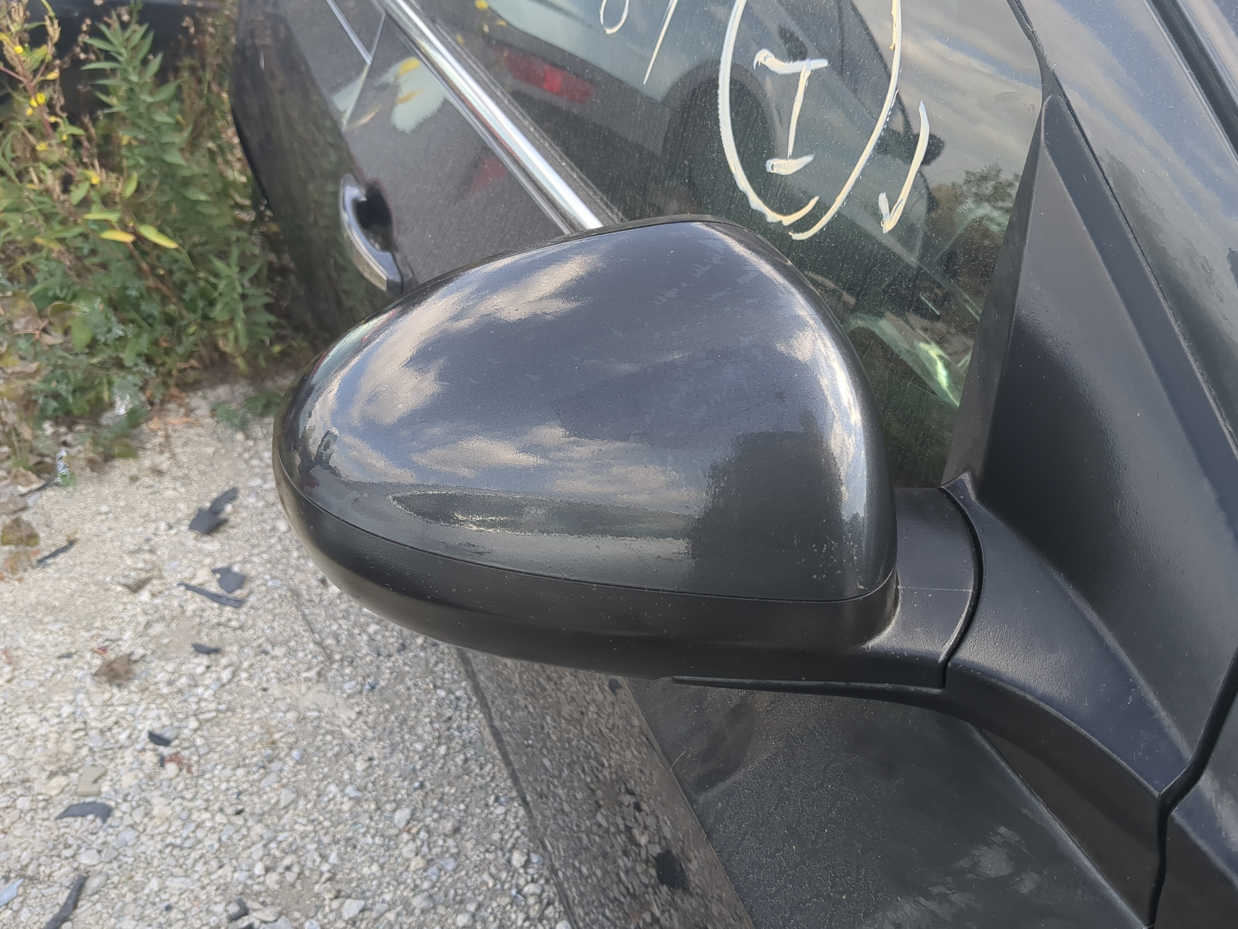 2013-2014 Chevrolet Sonic Passenger Right Side View Power Door Mirror 849783 - Oemusedautoparts1.com