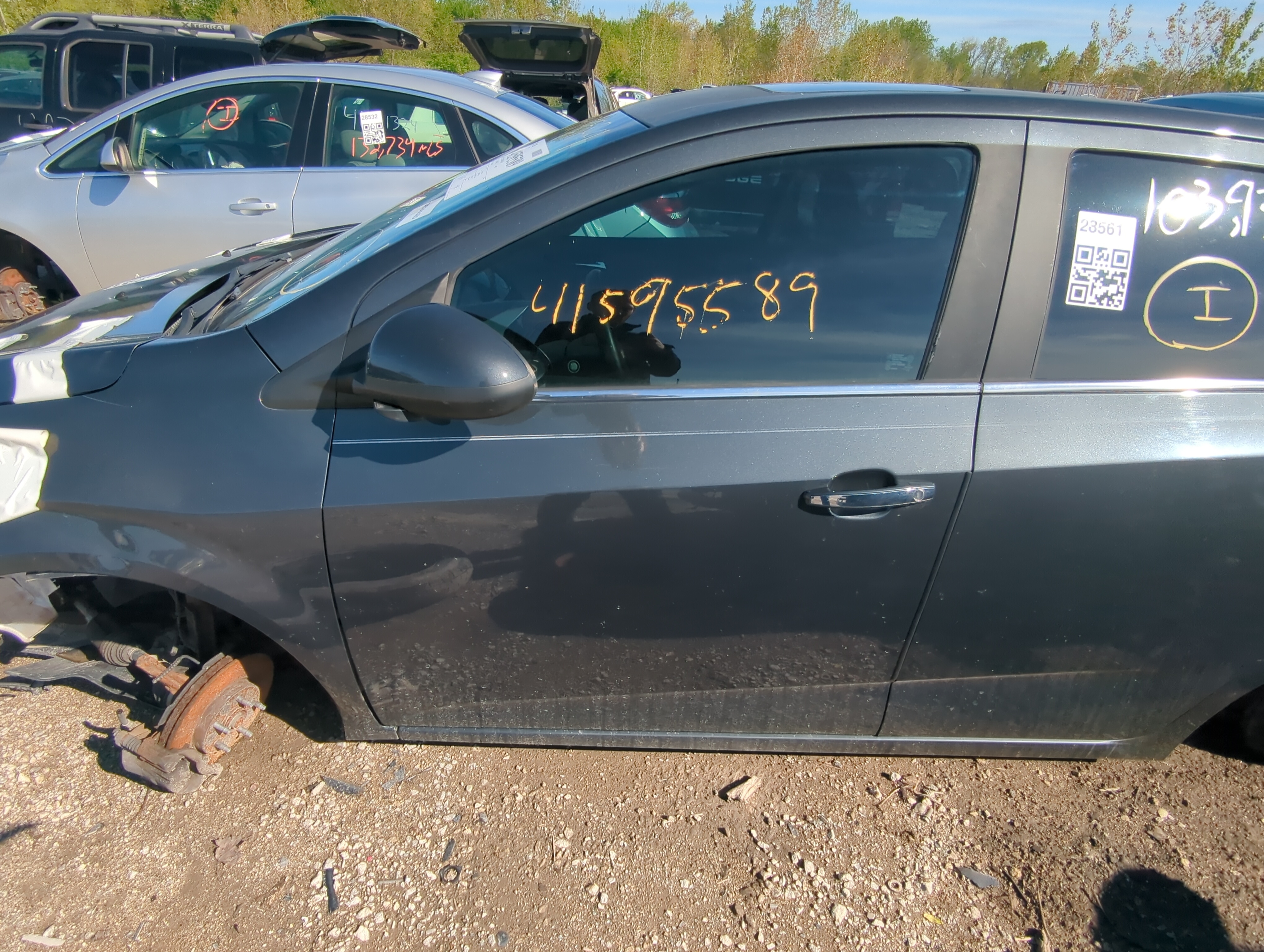 2012-2019 Chevrolet Sonic Driver Front Door Oem 849813 - Oemusedautoparts1.com