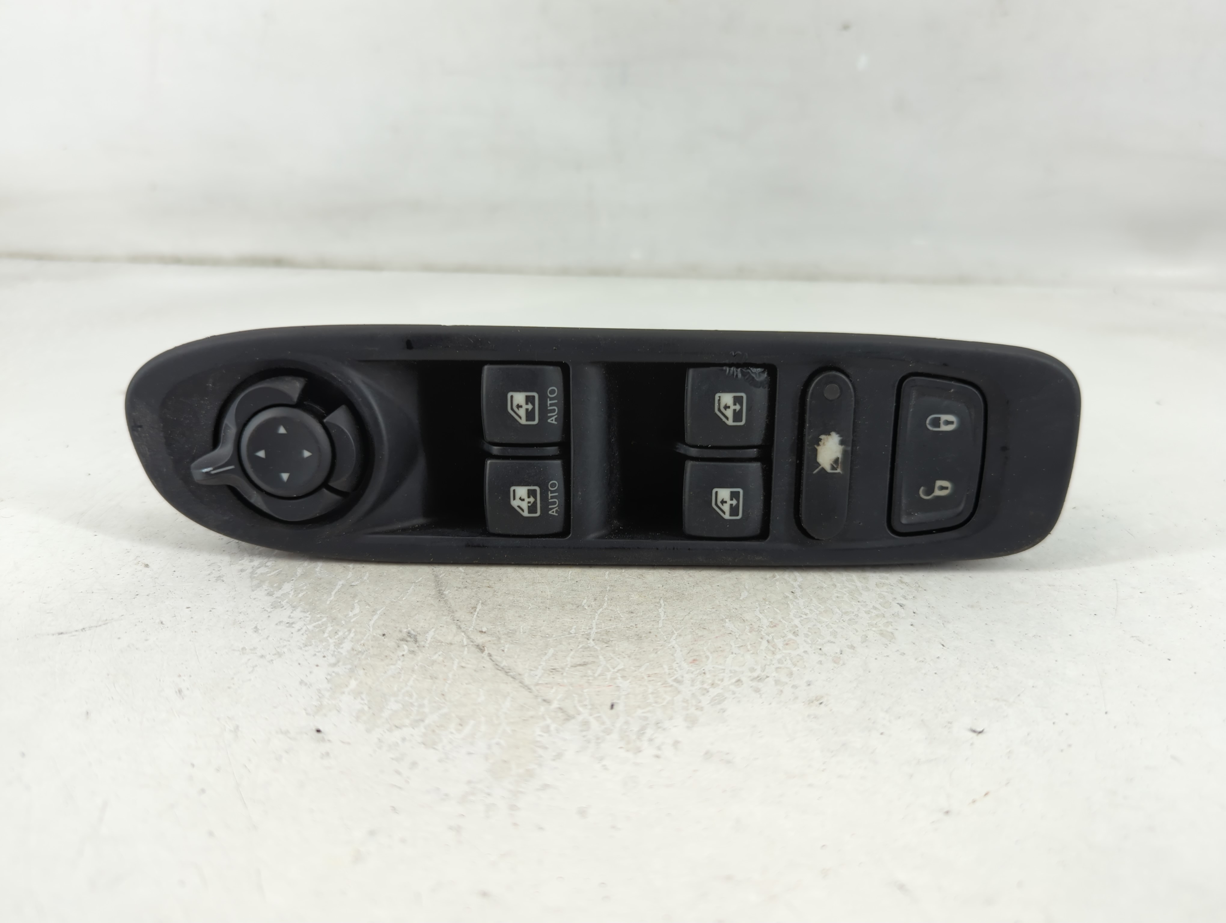2020 Jeep Compass Driver Left Door Master Power Window Switch P6bz27lxhaa 850228 - Oemusedautoparts1.com