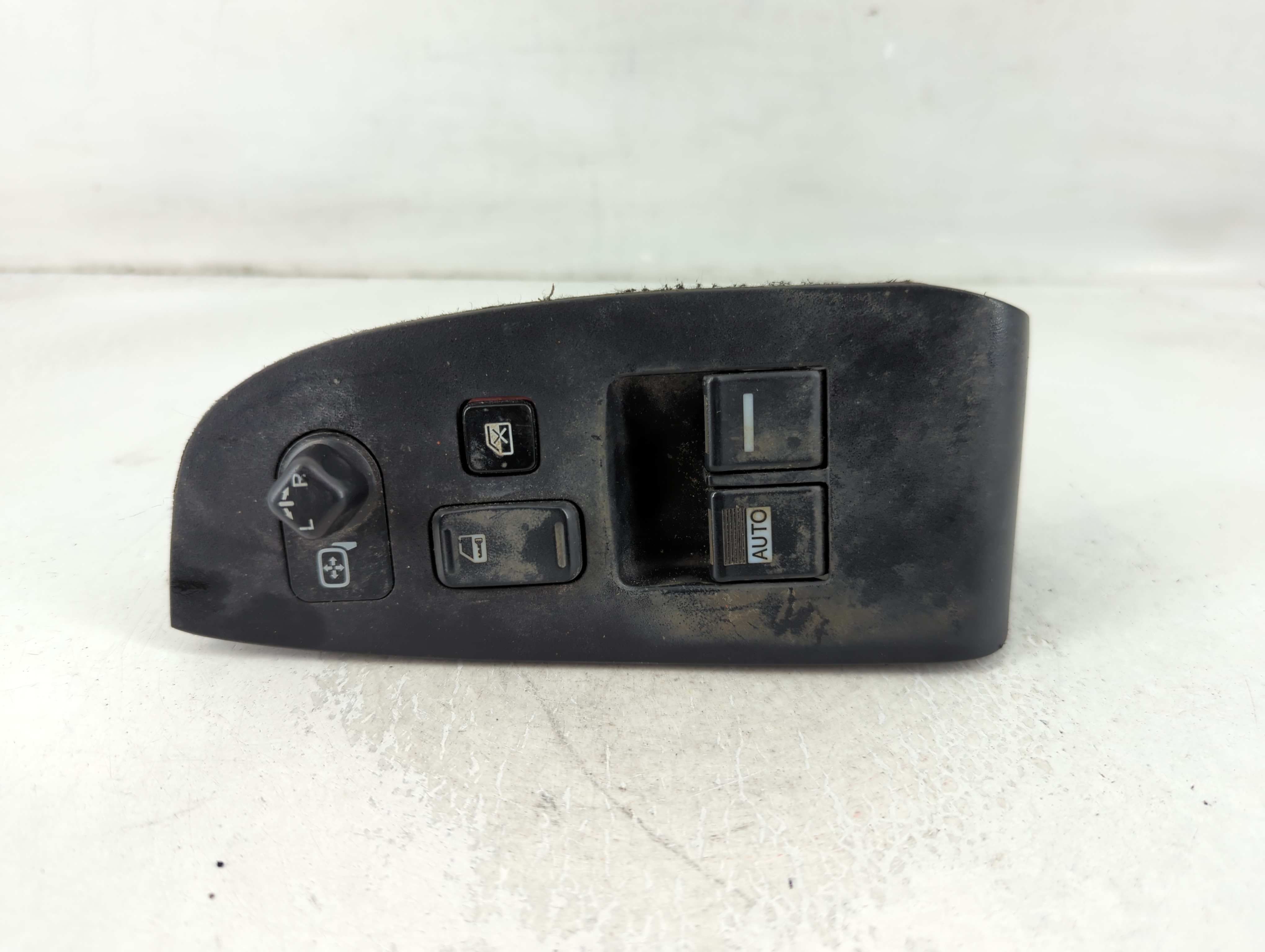 2005-2007 Honda Accord Driver Left Door Master Power Window Switch 850235 - Oemusedautoparts1.com