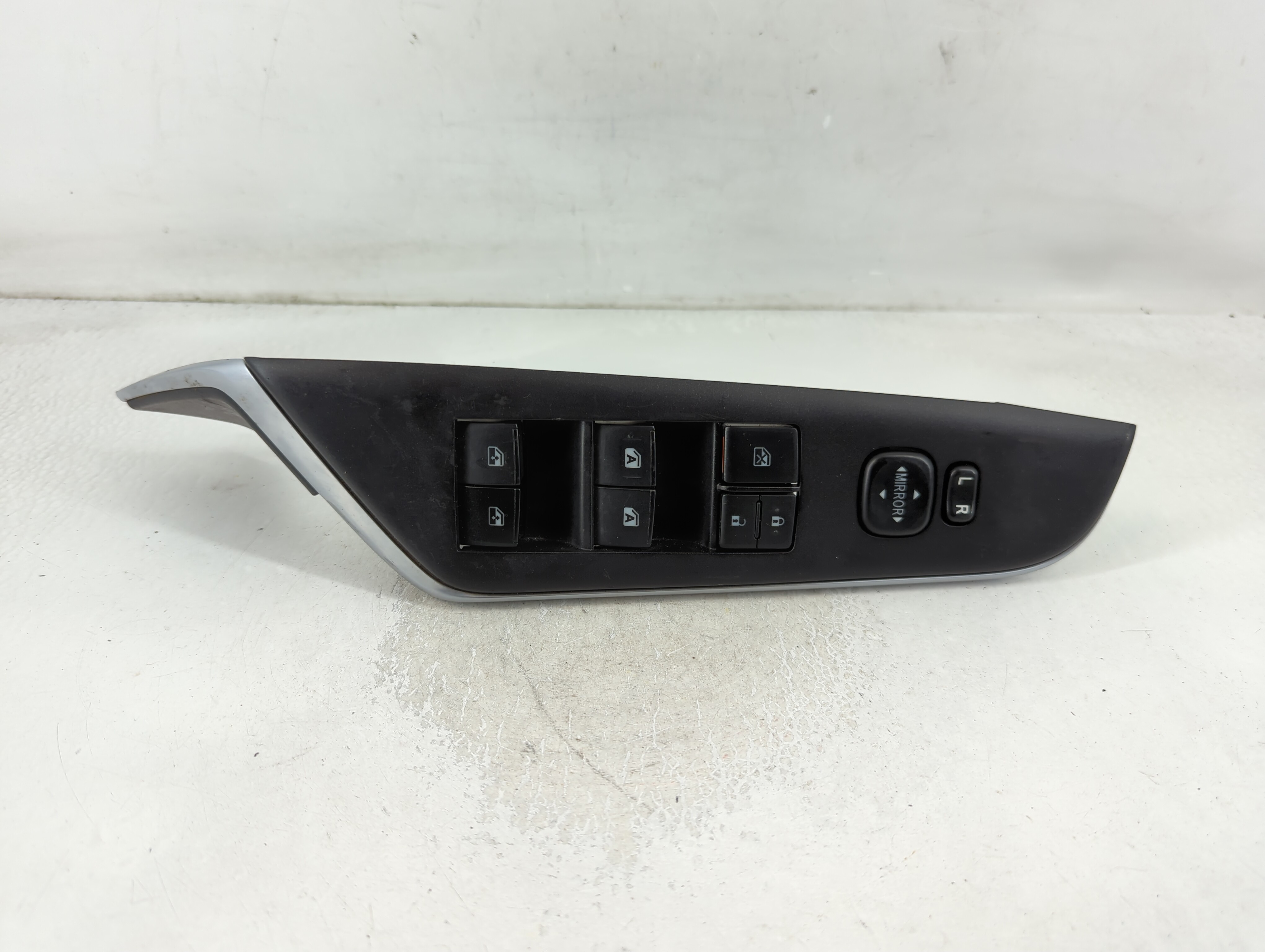 2015-2017 Toyota Camry Driver Left Door Master Power Window Switch 515672 850243 - Oemusedautoparts1.com