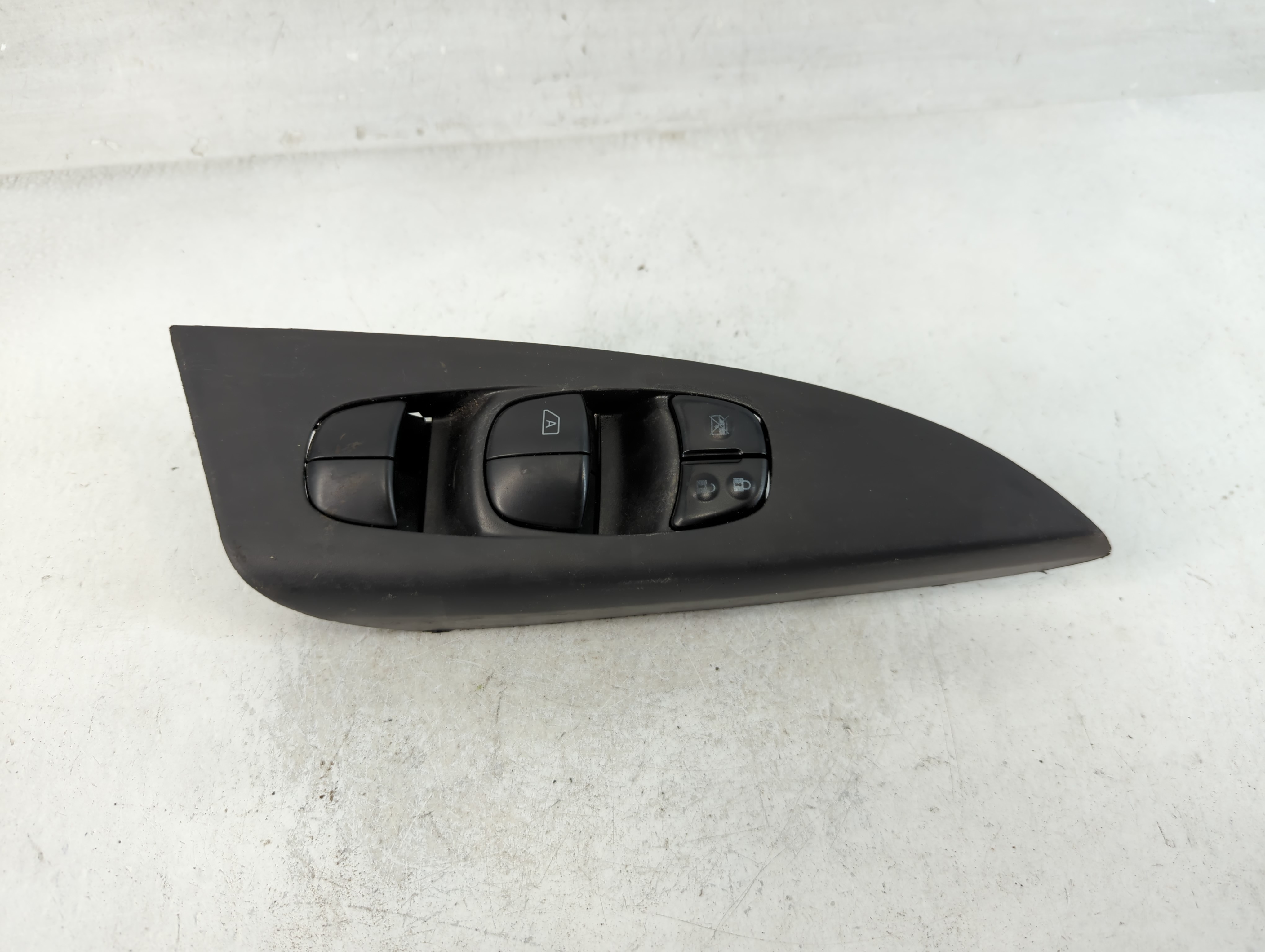 2013-2019 Nissan Sentra Driver Left Door Master Power Window Switch 850277 - Oemusedautoparts1.com