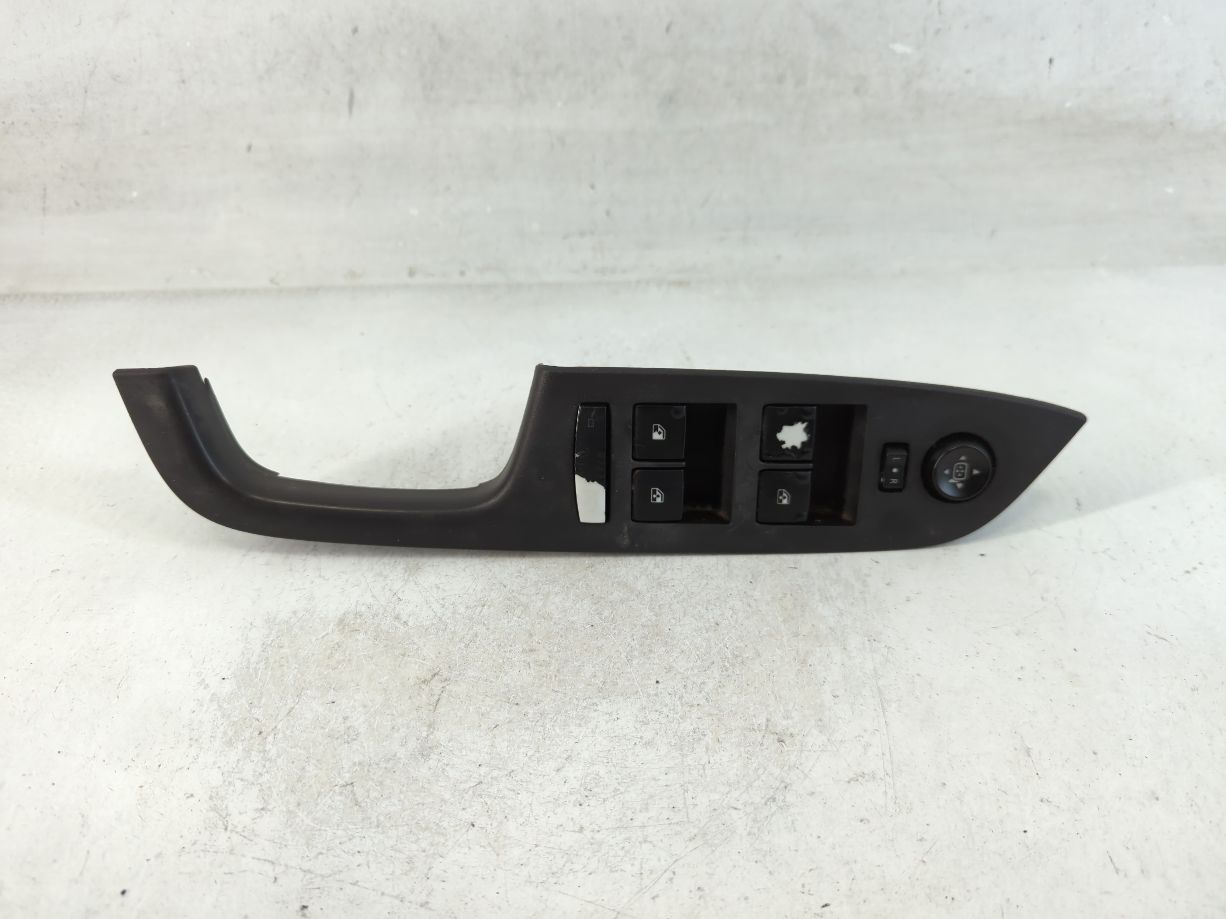 2010-2017 Chevrolet Equinox Driver Left Door Master Power Window Switch 850279 - Oemusedautoparts1.com