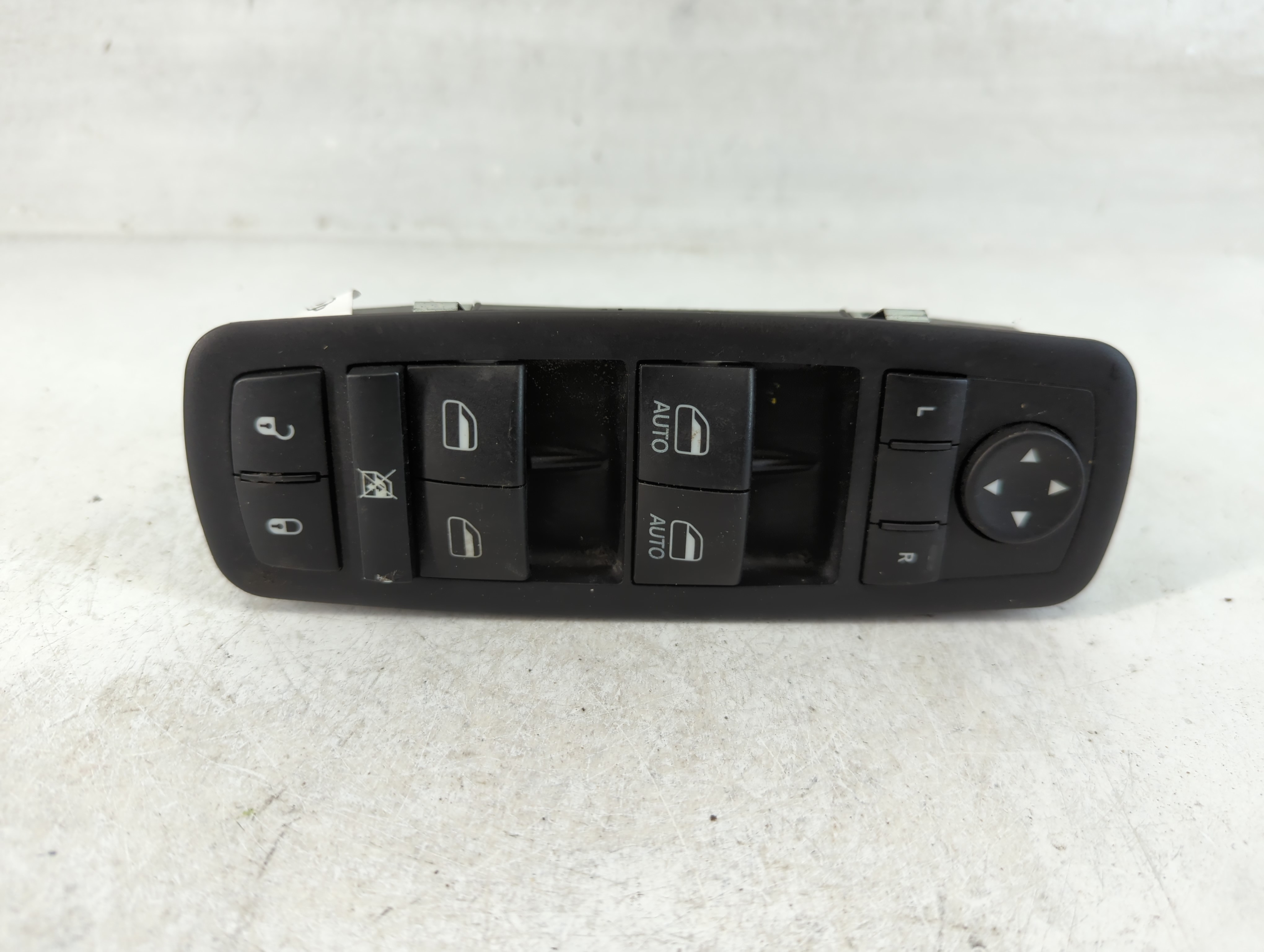 2017-2022 Chrysler Pacifica Driver Left Door Master Power Window Switch 850281 - Oemusedautoparts1.com