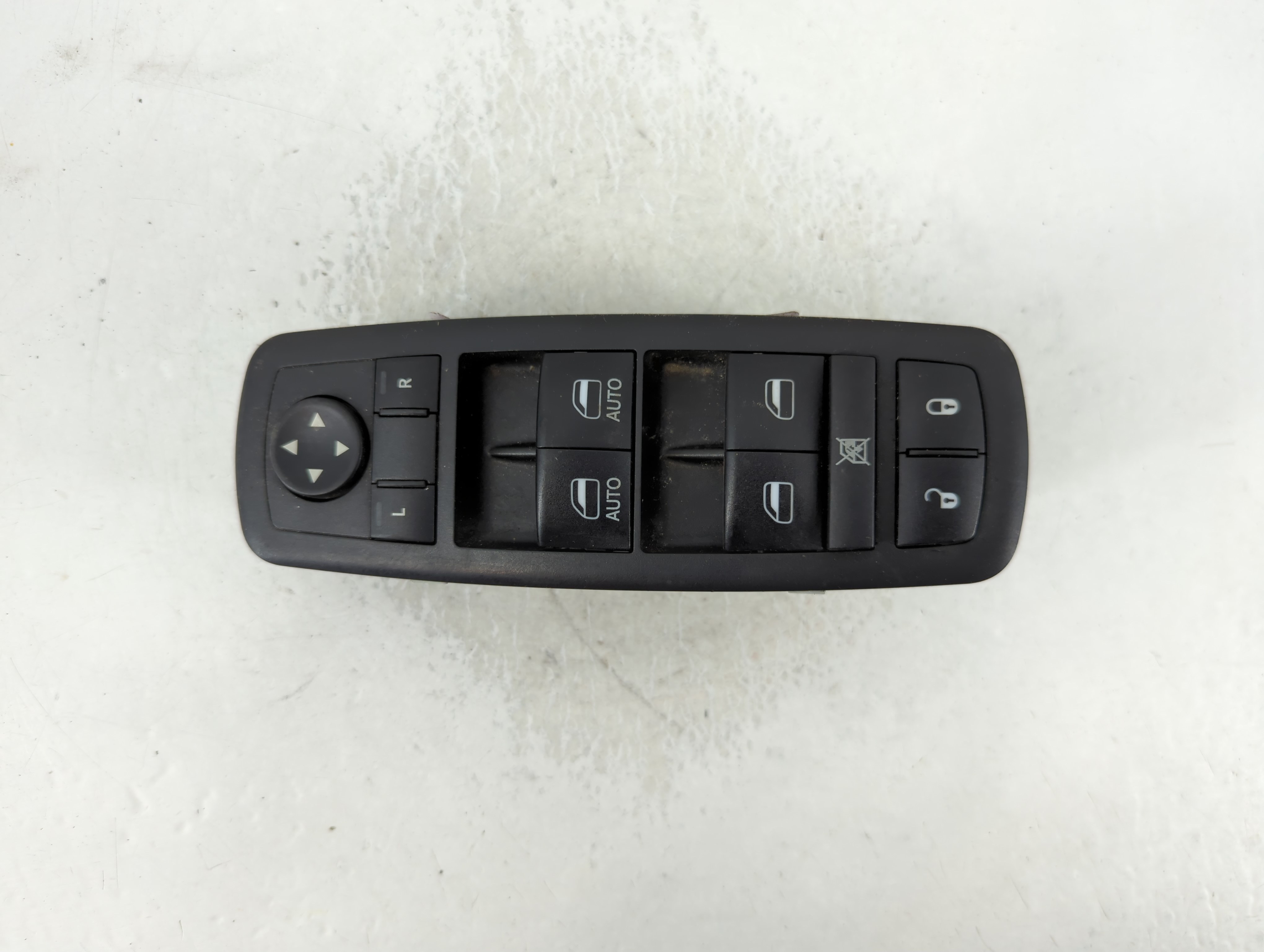 2015-2022 Jeep Cherokee Driver Left Door Master Power Window Switch 850336 - Oemusedautoparts1.com