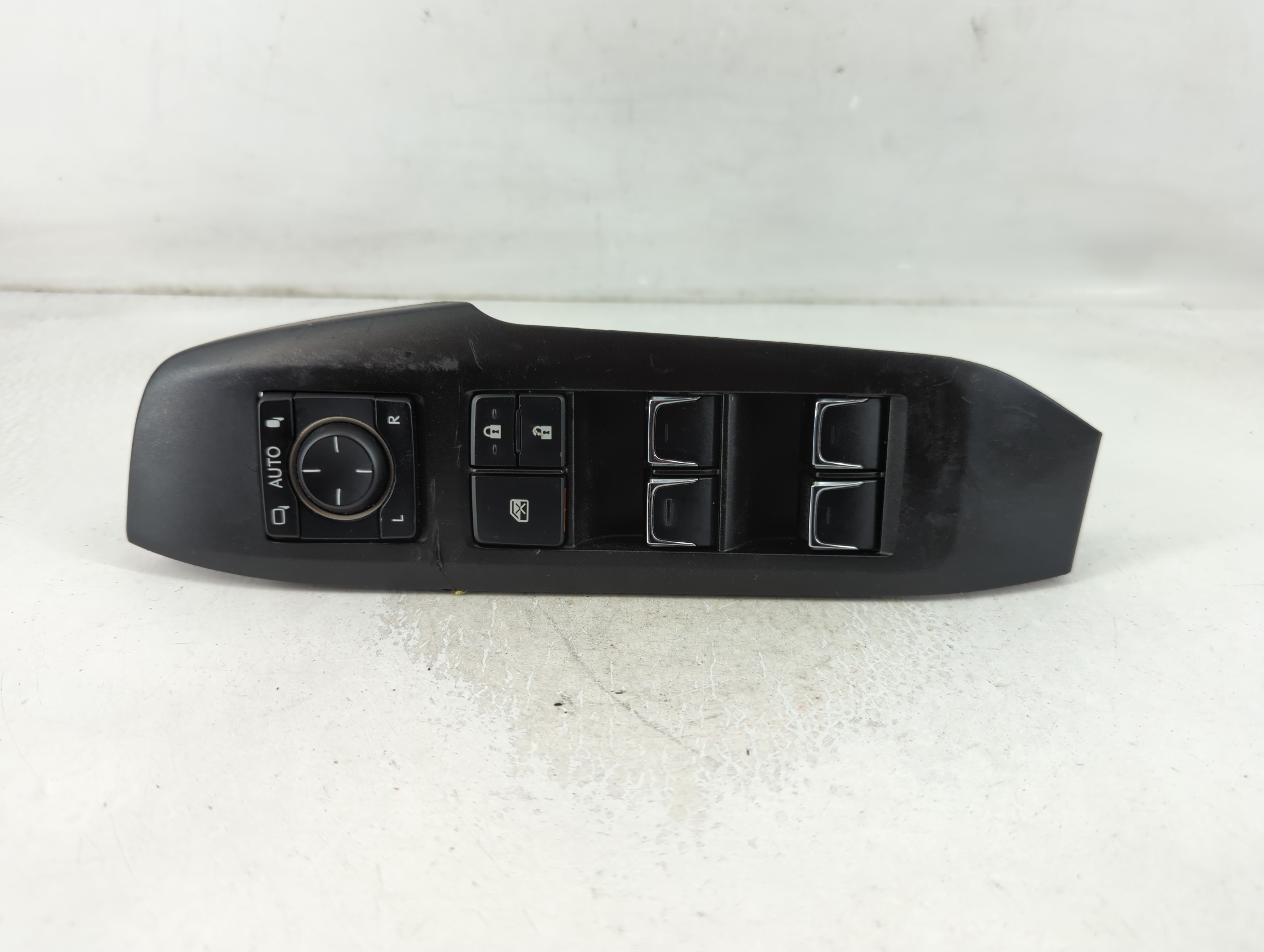 Picture of 2018-2021 Lexus Nx300 Driver Left Door Master Power Window Switch 850360