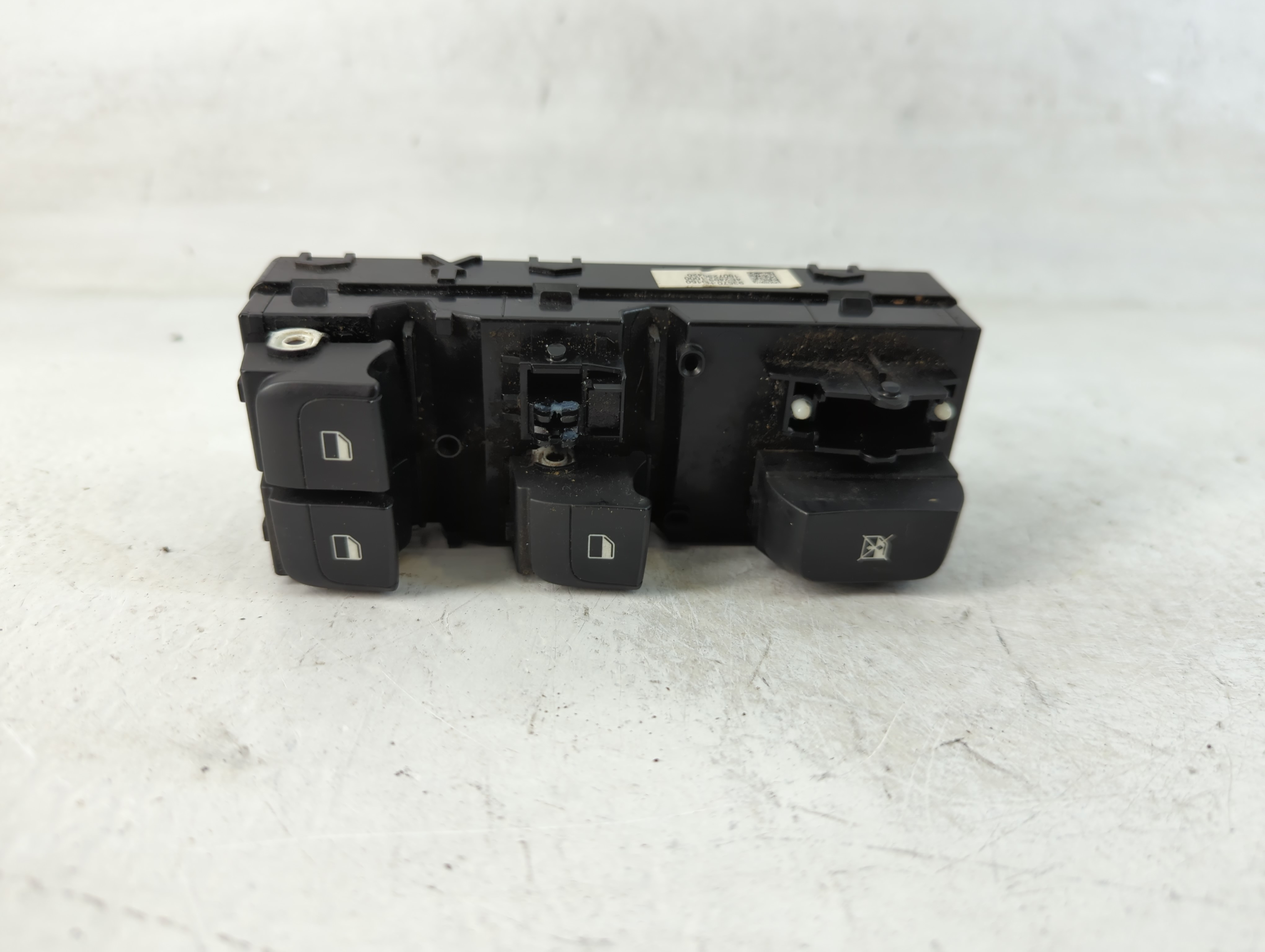 2018-2020 Kia Rio Driver Left Door Master Power Window Switch 93670-h9150 850388 - Oemusedautoparts1.com