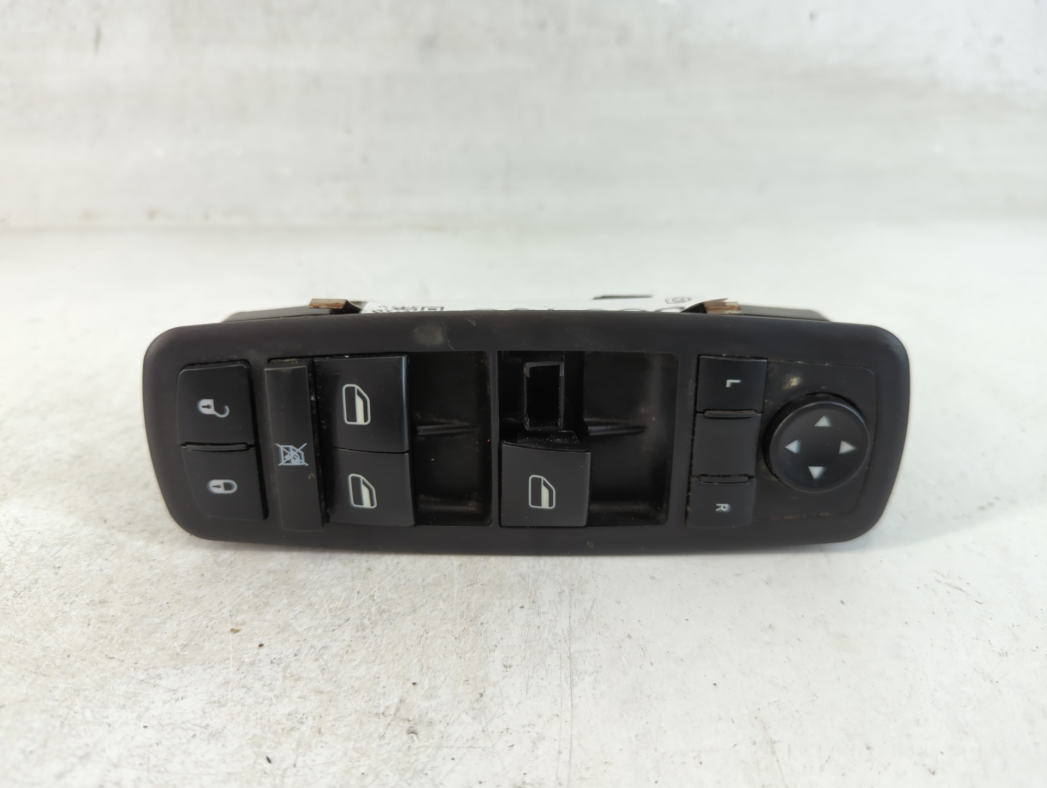Picture of Dodge Caravan Driver Left Door Master Power Window Switch 850403
