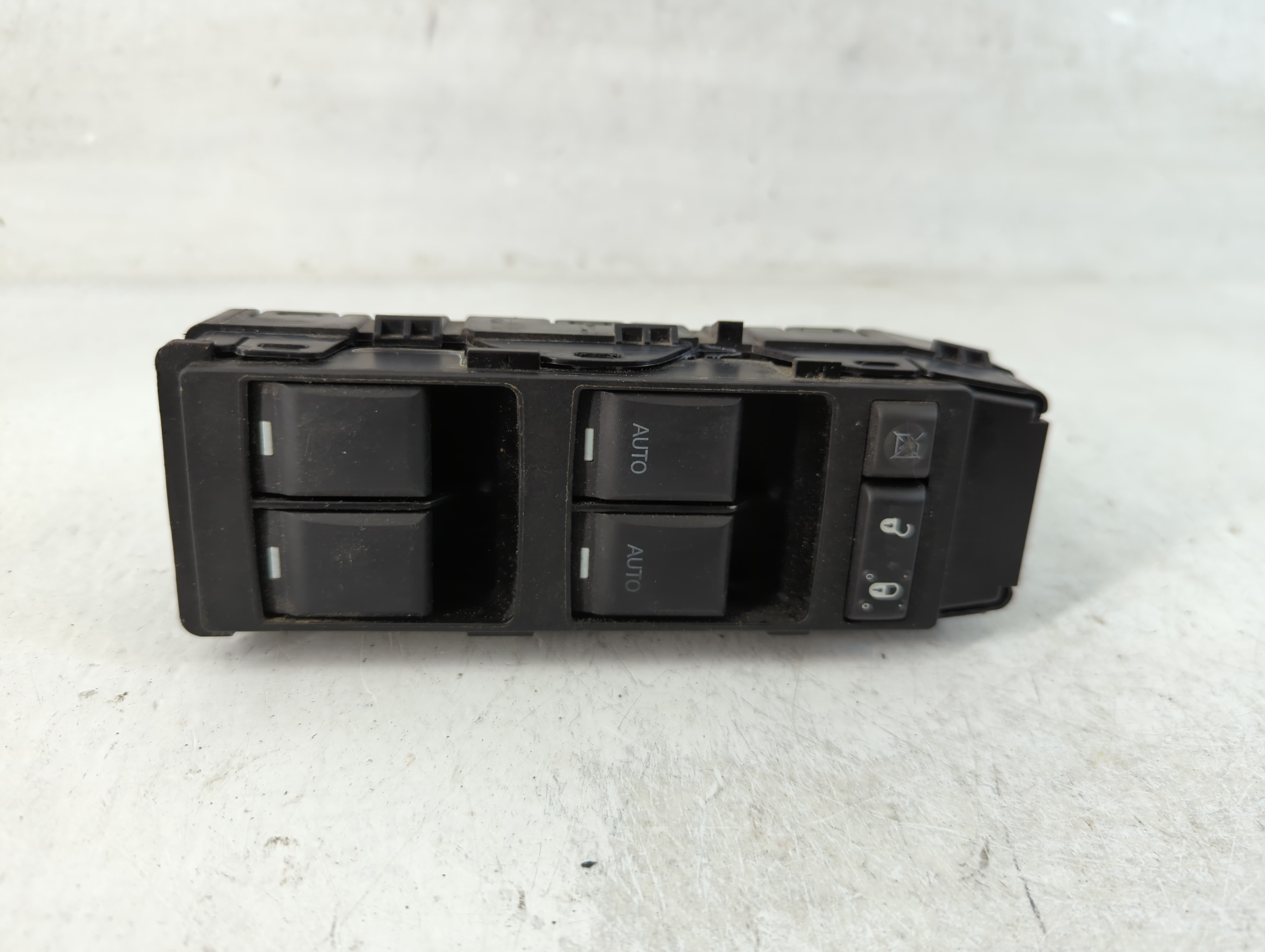 2011-2014 Chrysler 200 Driver Left Door Master Power Window Switch 850423 - Oemusedautoparts1.com