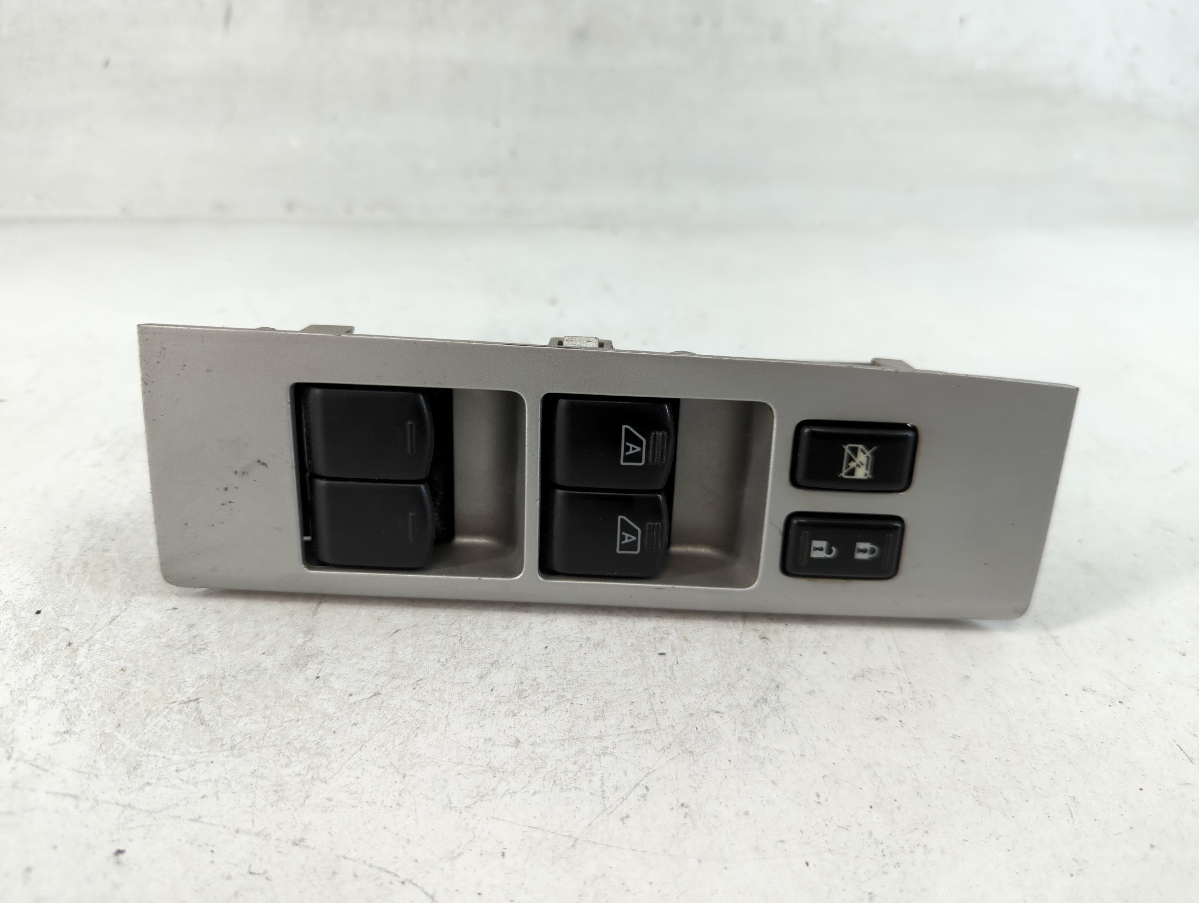 2007-2012 Nissan Pathfinder Driver Left Door Master Power Window Switch 850438 - Oemusedautoparts1.com