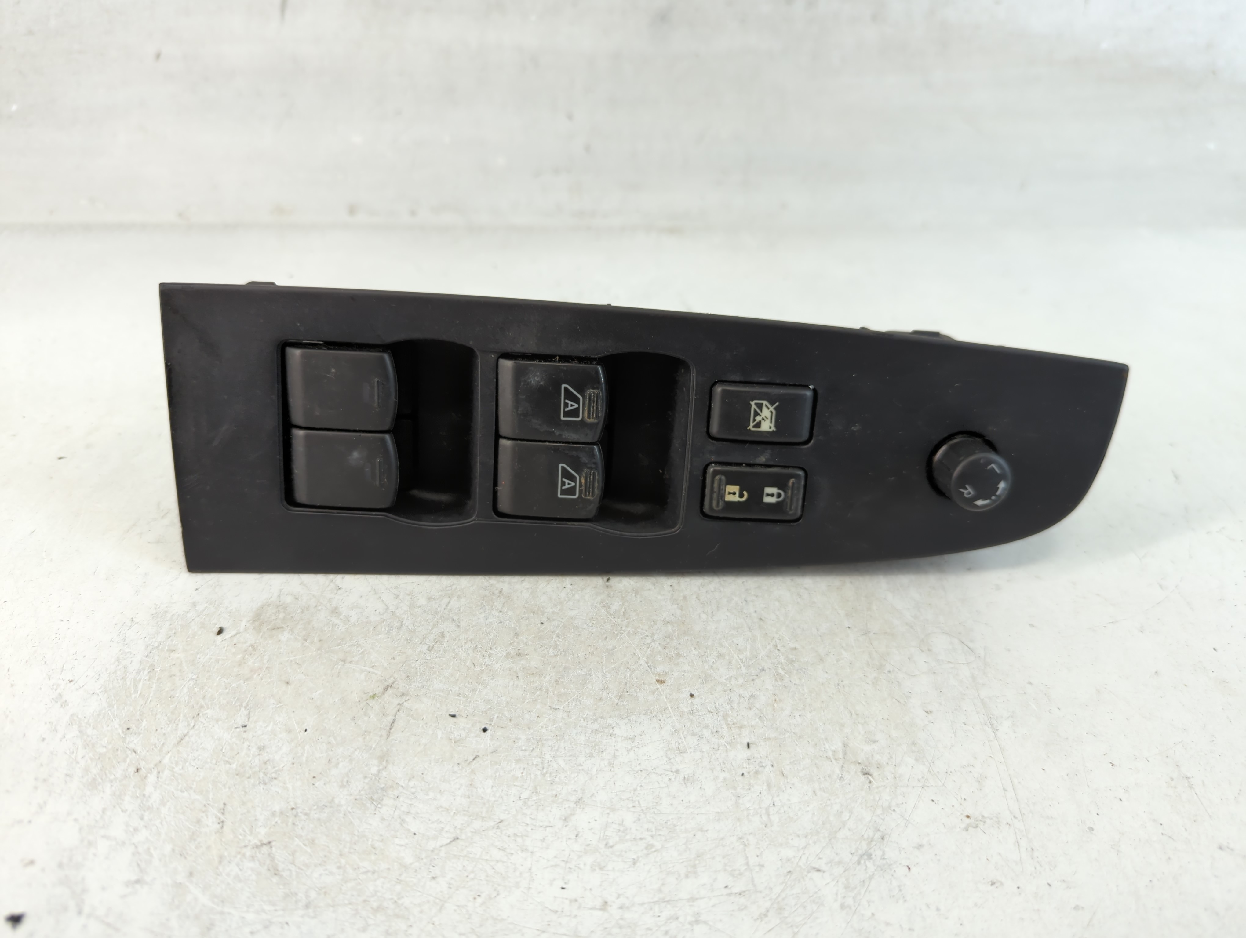 2007-2012 Nissan Altima Driver Left Door Master Power Window Switch 850491 - Oemusedautoparts1.com