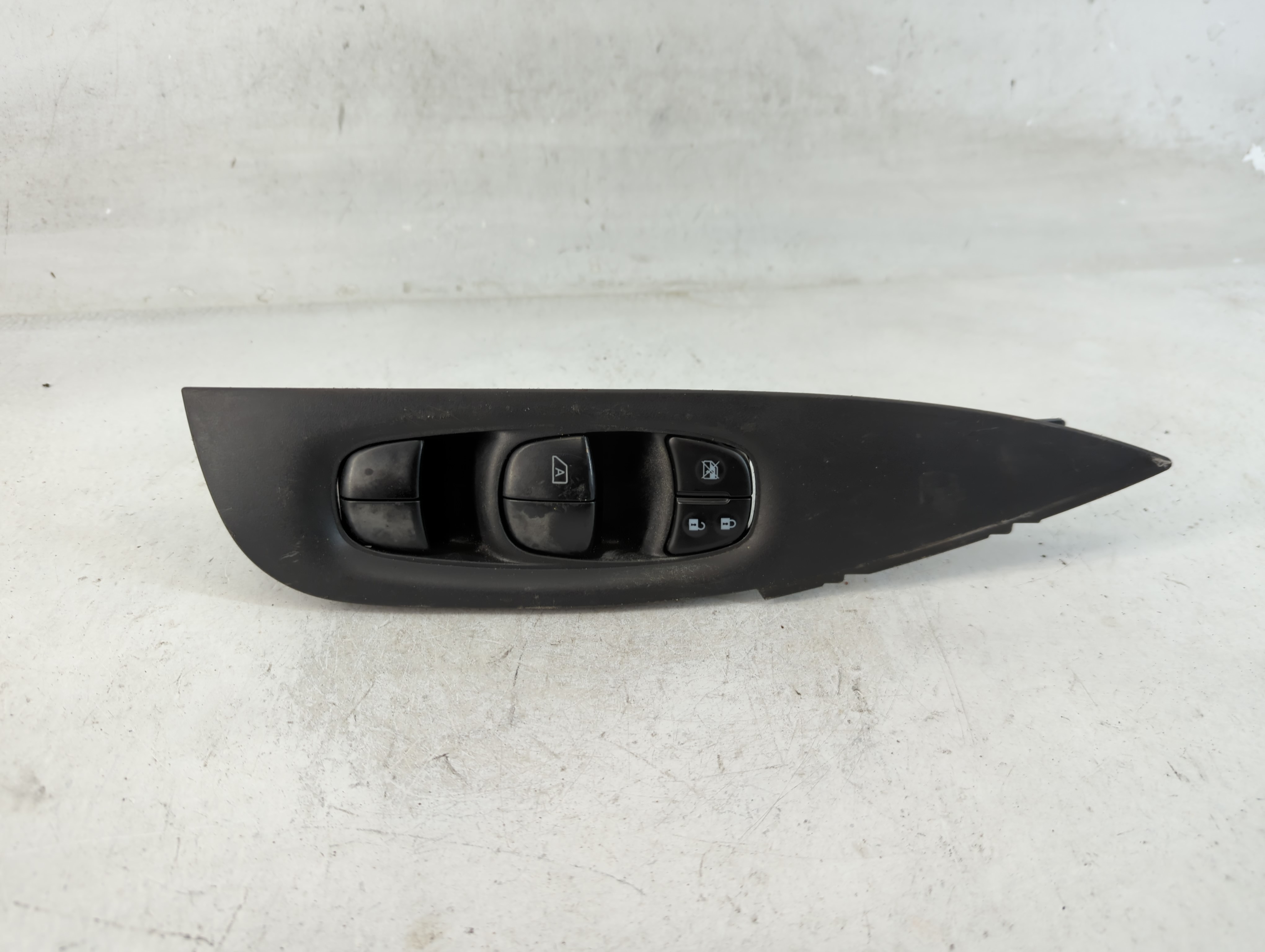 Picture of 2014-2020 Nissan Rogue Driver Left Door Master Power Window Switch 850509