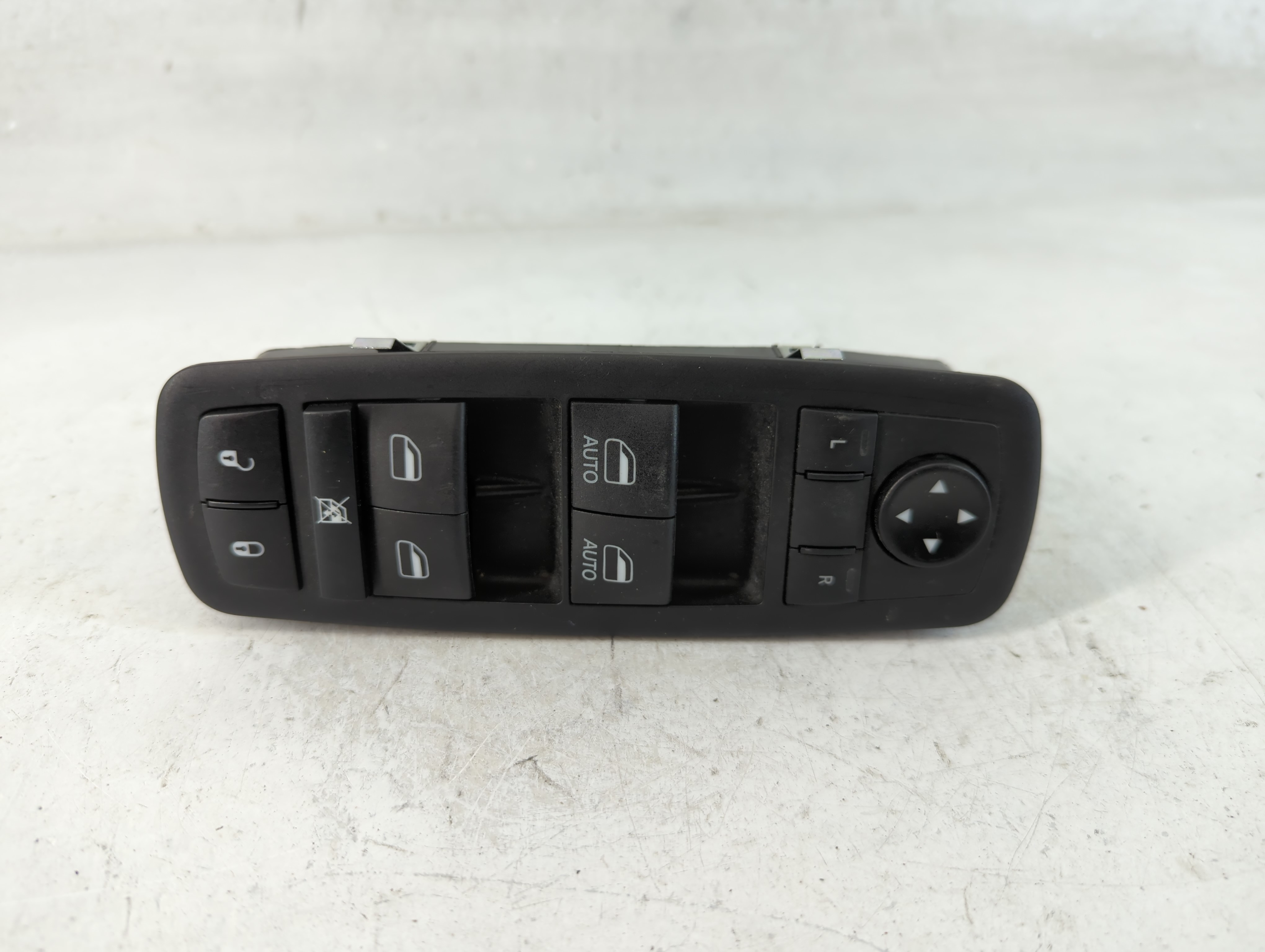 2016-2022 Jeep Grand Cherokee Driver Left Door Master Power Window Switch 850523 - Oemusedautoparts1.com