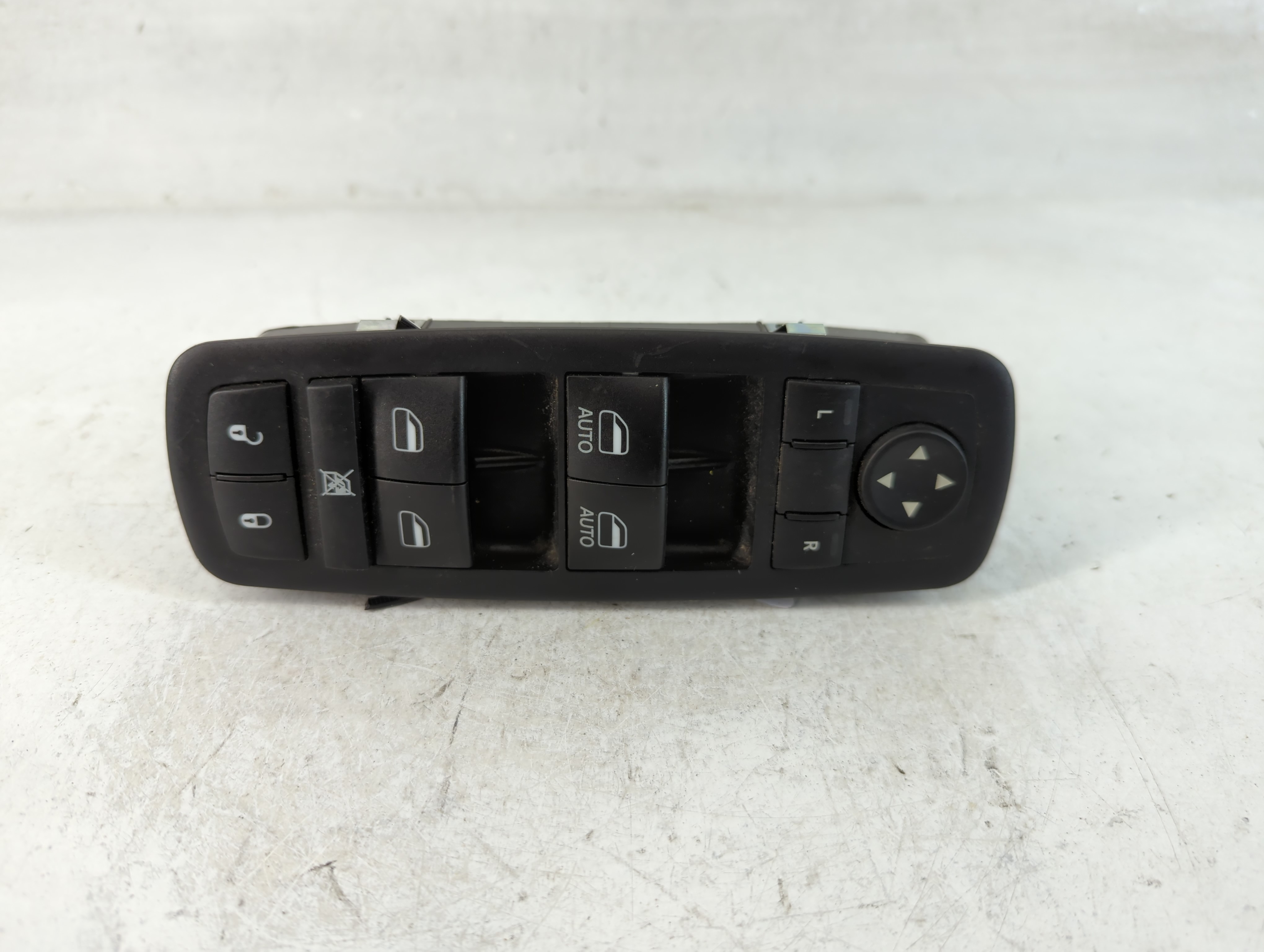 2015-2022 Jeep Cherokee Driver Left Door Master Power Window Switch 850530 - Oemusedautoparts1.com