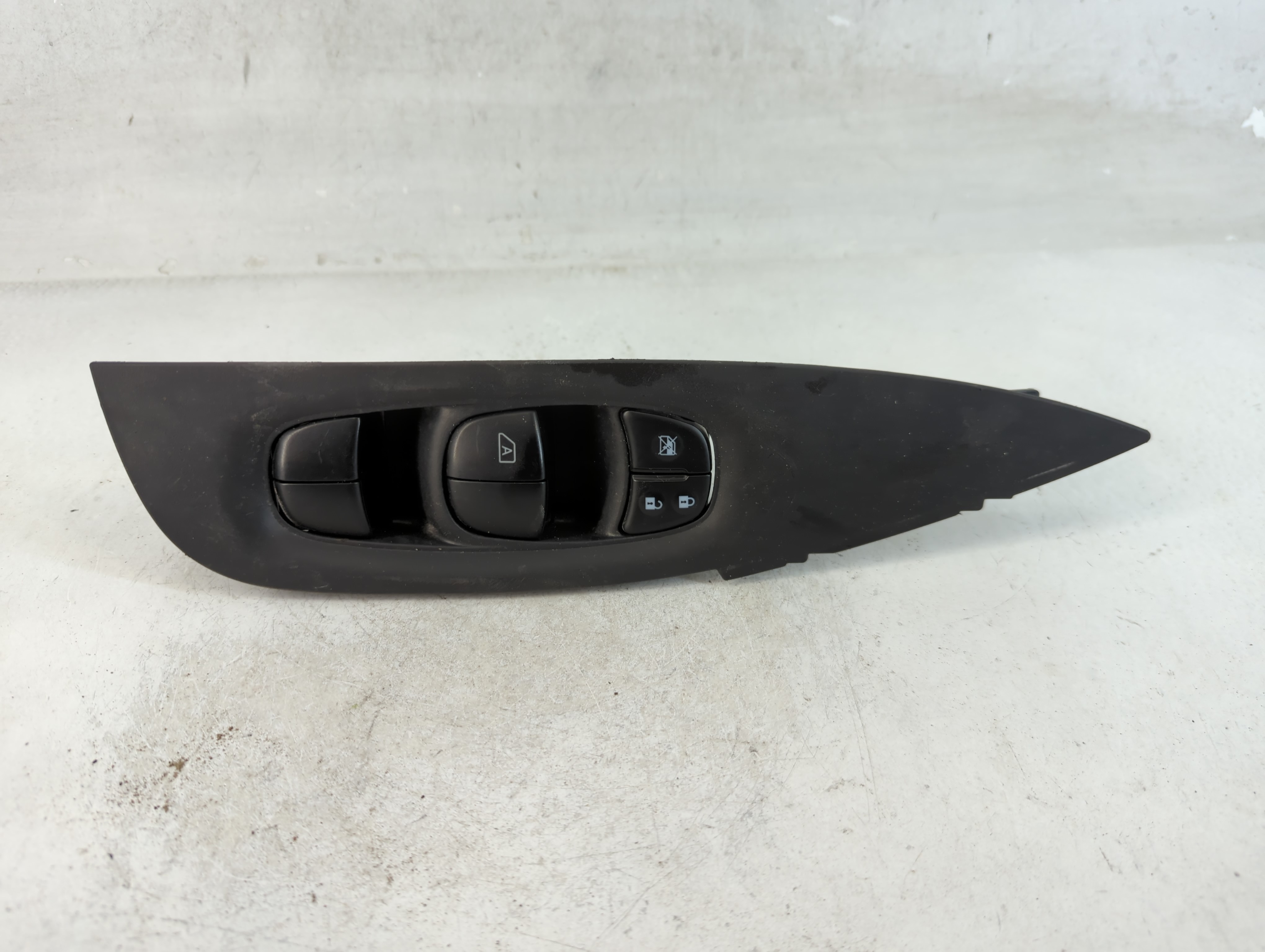 2020-2022 Nissan Sentra Driver Left Door Master Power Window Switch 850552 - Oemusedautoparts1.com