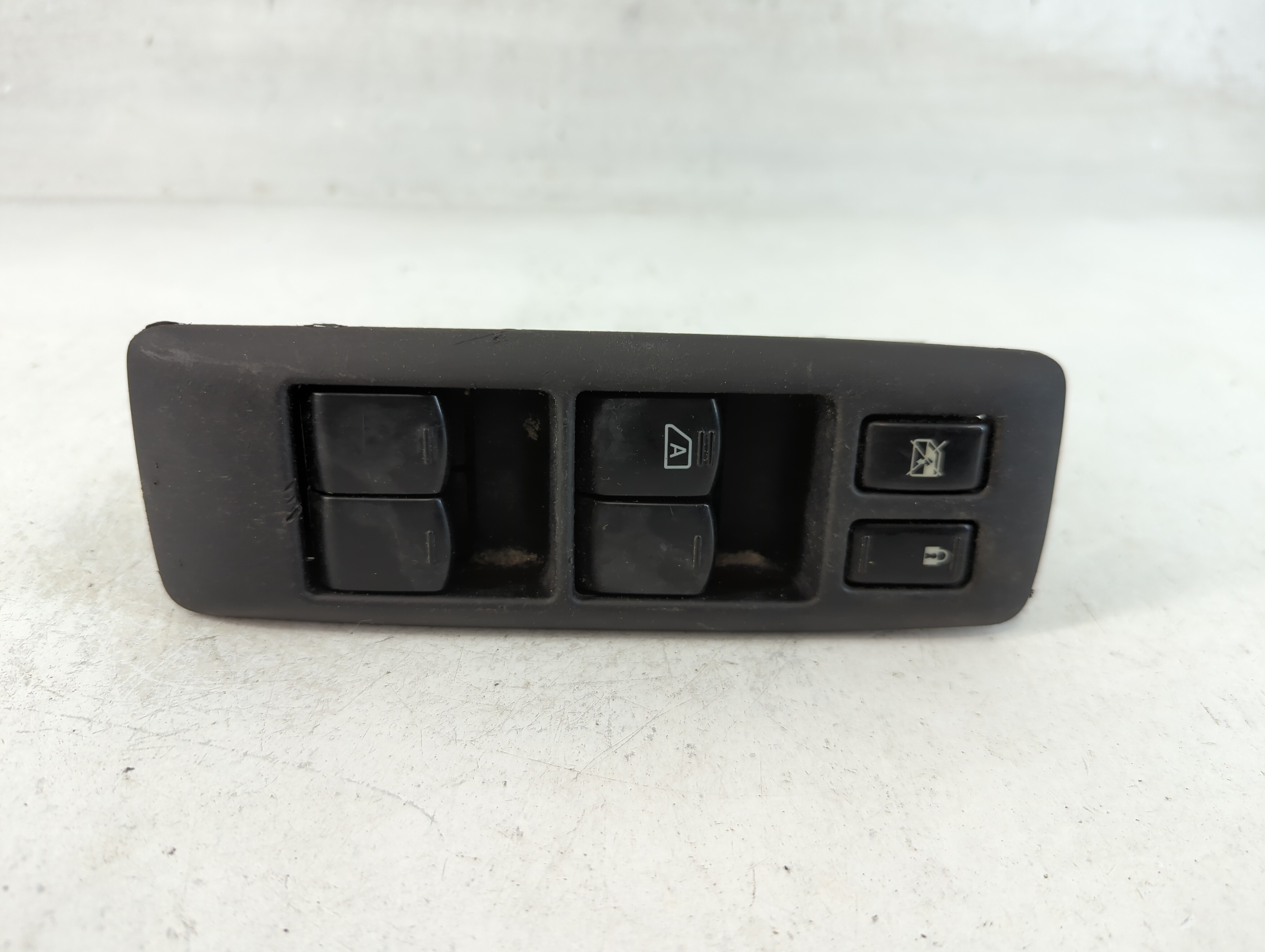 Nissan Rogue Select Driver Left Door Master Power Window Switch 850577 - Oemusedautoparts1.com