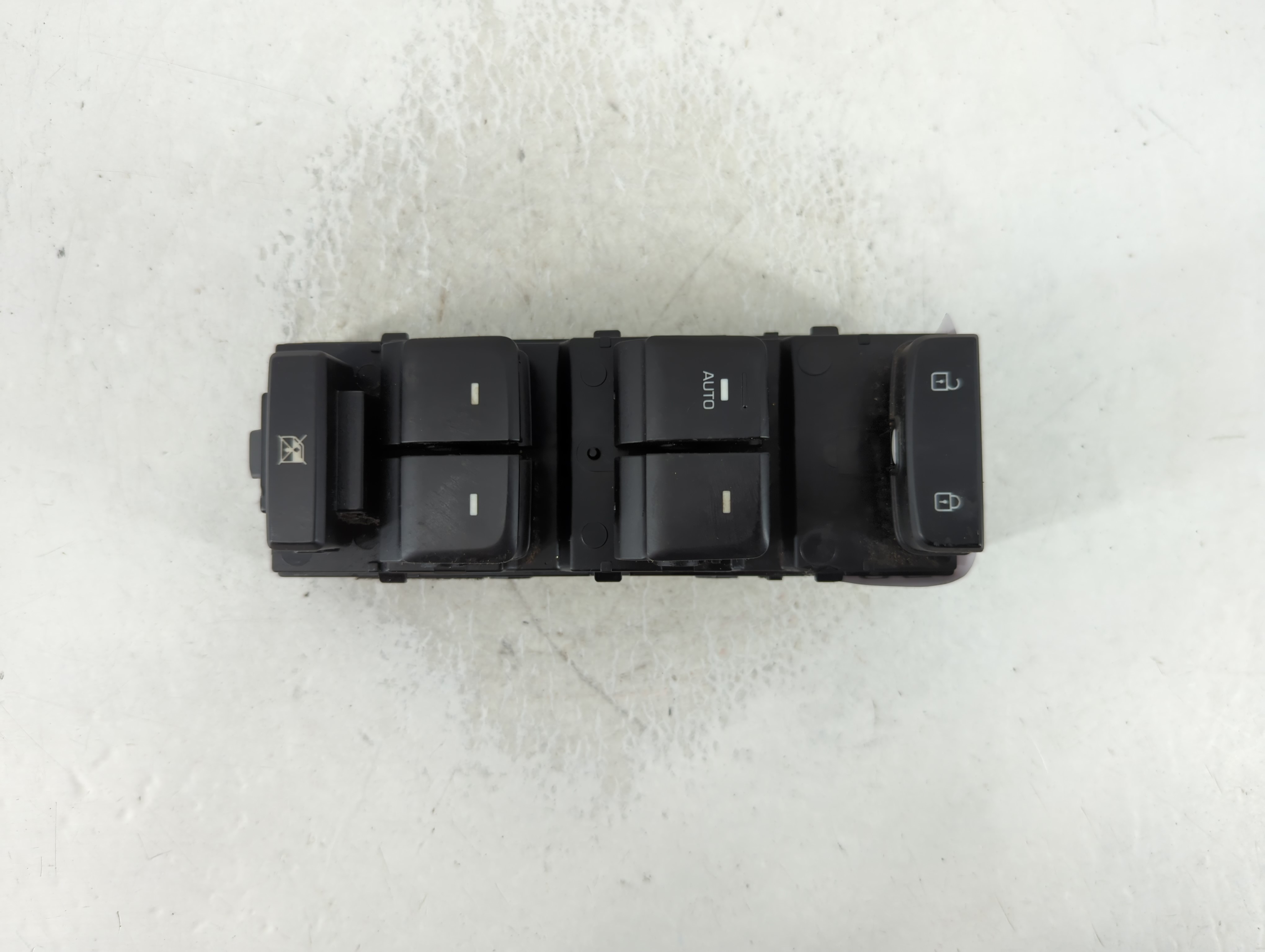 2015-2017 Hyundai Sonata Driver Left Door Master Power Window Switch 850628 - Oemusedautoparts1.com
