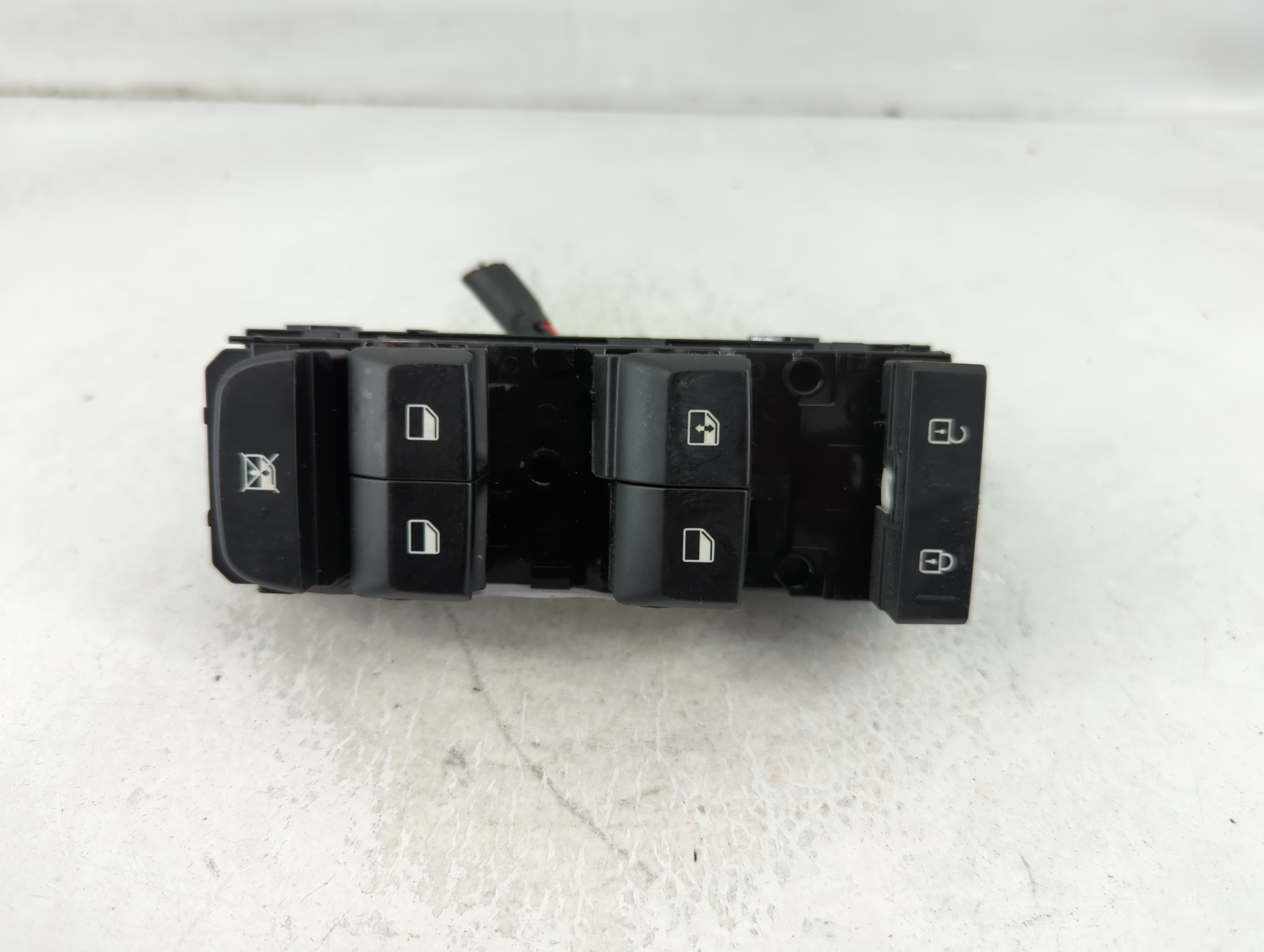 Picture of 2019-2022 Kia Forte Driver Left Door Master Power Window Switch 850630