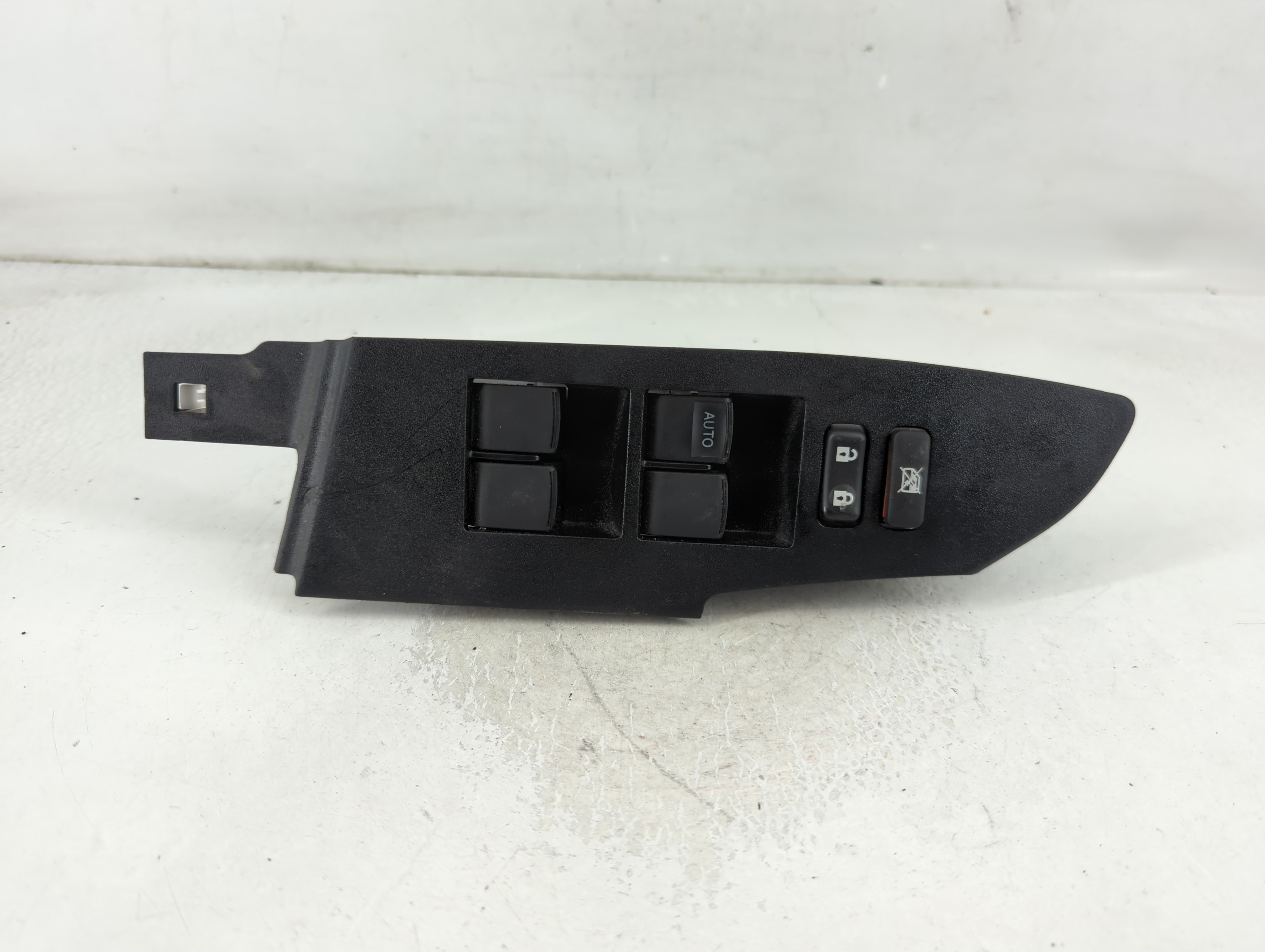 2014-2019 Toyota Corolla Driver Left Door Master Power Window Switch 850633 - Oemusedautoparts1.com